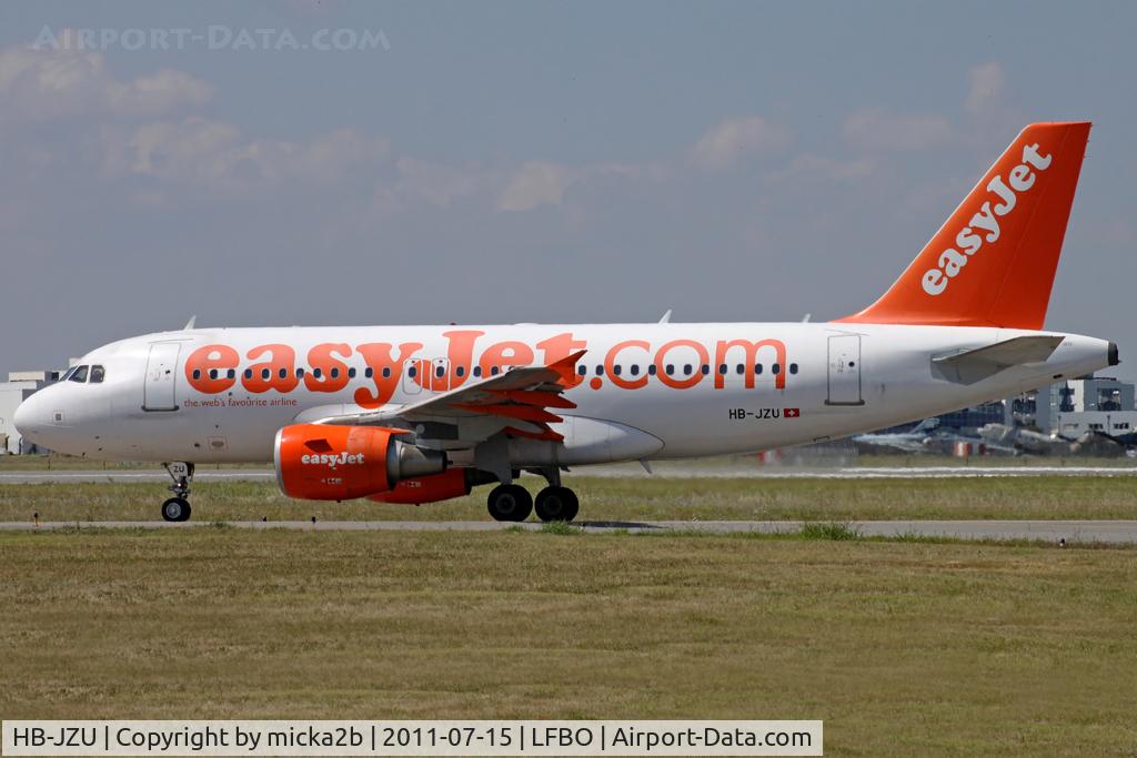 HB-JZU, 2005 Airbus A319-111 C/N 2402, Taxiing. Scrapped in January 2022.