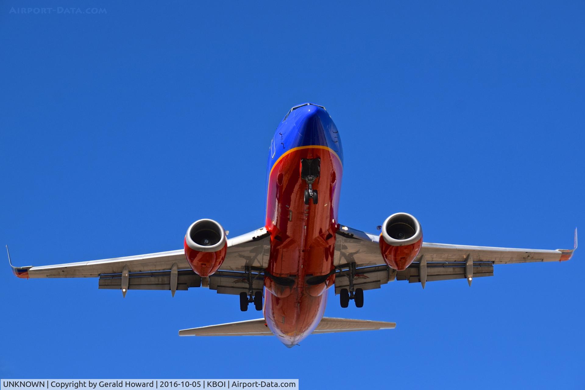 UNKNOWN, Boeing 737 C/N Unknown, Southwest on final for RWY 10L.