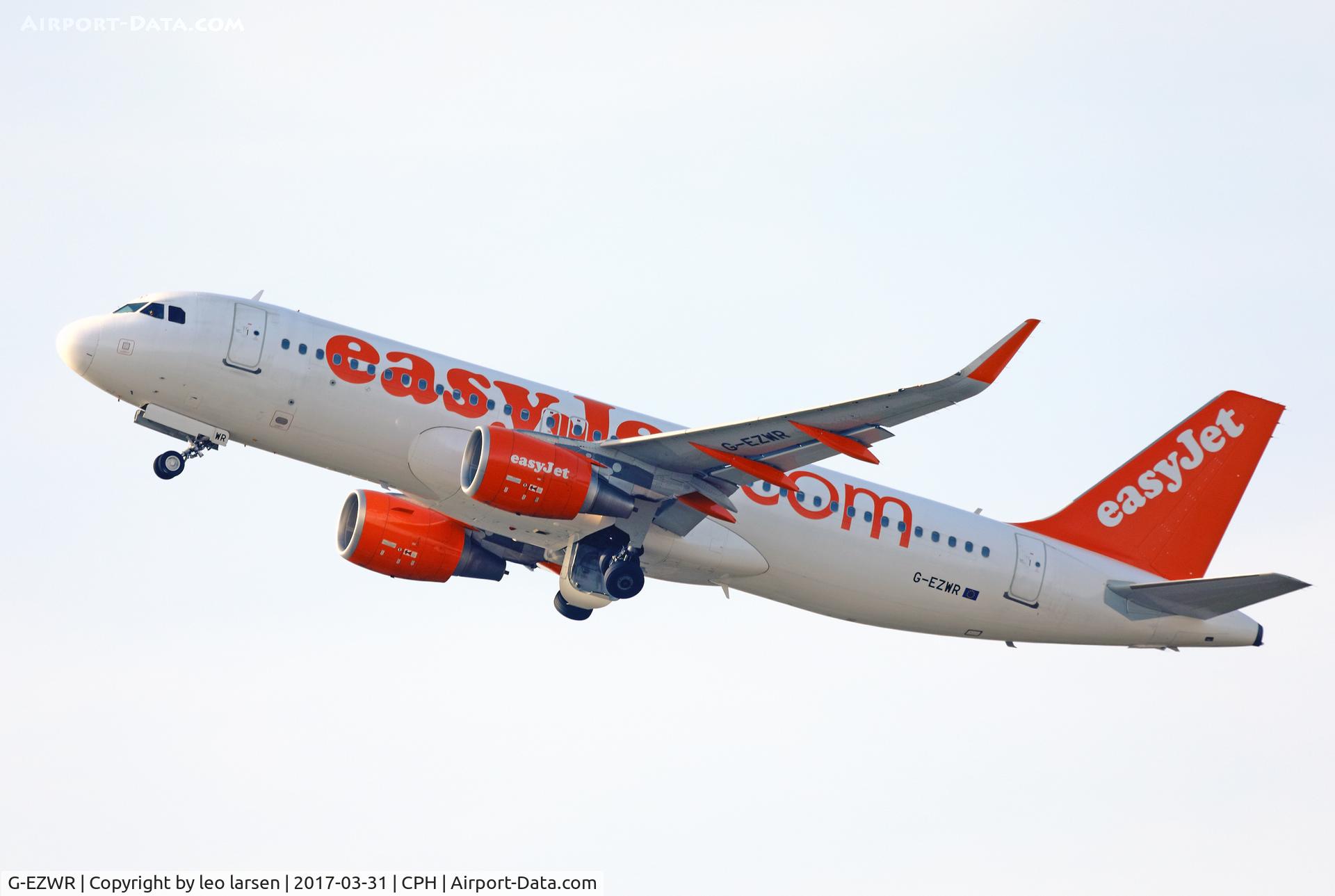 G-EZWR, 2014 Airbus A320-214 C/N 5981, Copenhagen 31.3.2017