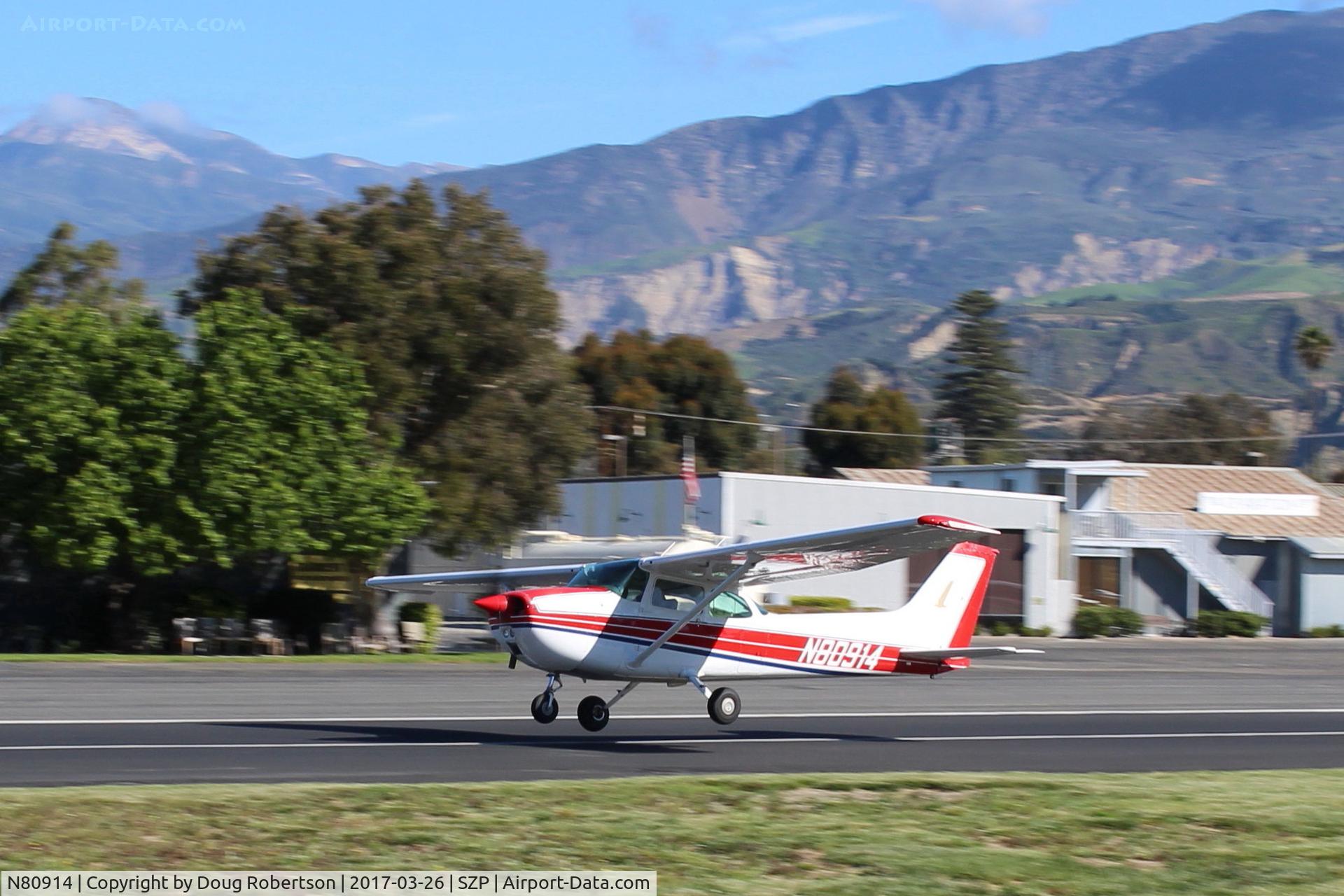 N80914, 1976 Cessna 172M C/N 17266799, 1968 Cessna 172M SKYHAWK, Lycoming O-320-E2D 150 Hp, liftoff Rwy 22