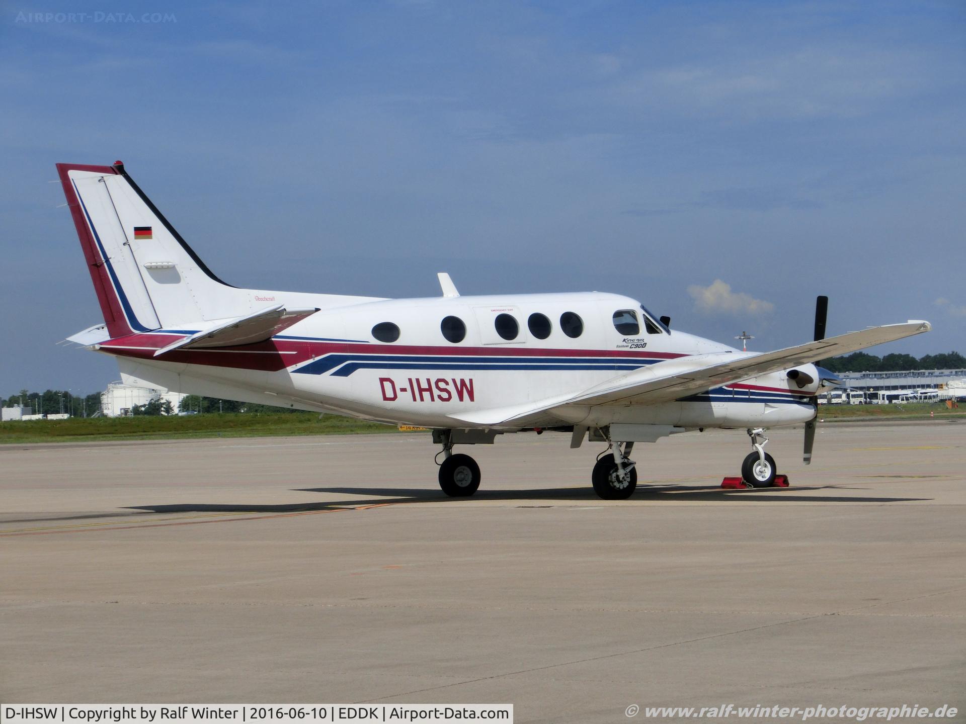 D-IHSW, 1992 Beech C90B King Air C/N LJ-1315, Beech C90B King Air - Kapp Werkzeugfabrik - LJ-1315 - D-IHSW - 10.06.2016 - CGN
