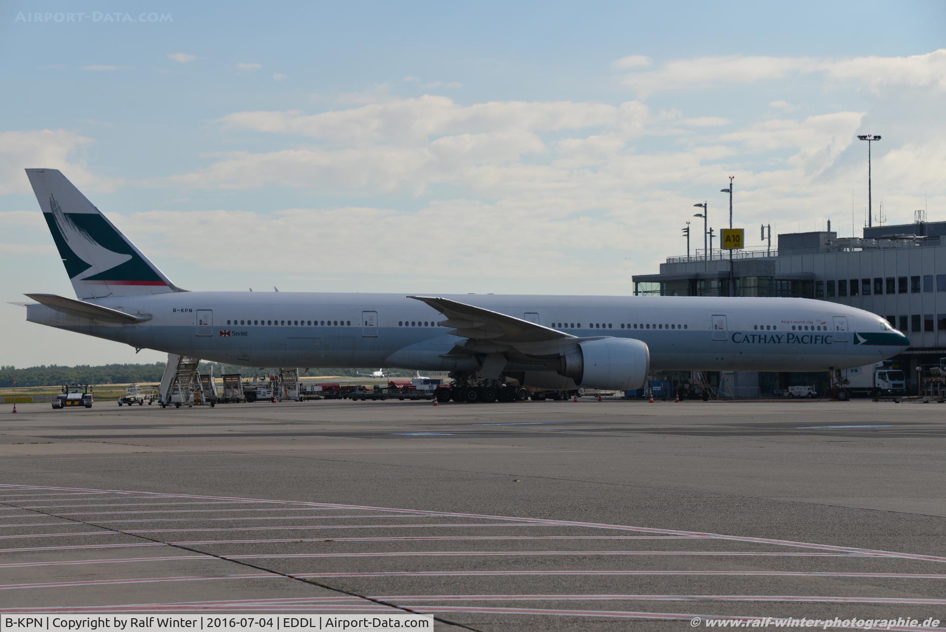 B-KPN, 2009 Boeing 777-367/ER C/N 36165, Boeing 777-367ER - CX CPA Cathay Pacific Airways - 36165 - B-KPN - 04.07.2016 - DUS