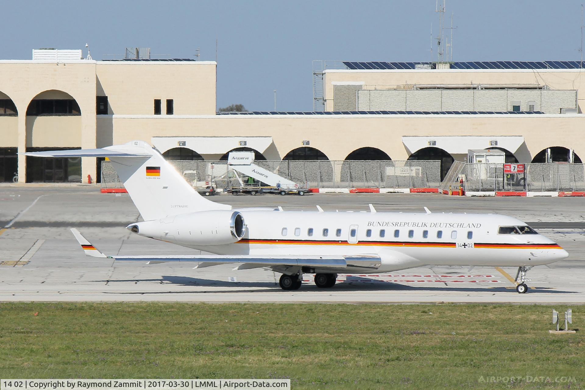 14 02, 2010 Bombardier BD-700-1A11 Global 5000 C/N 9404, Bombardier BD-700 14+02 German Air Force