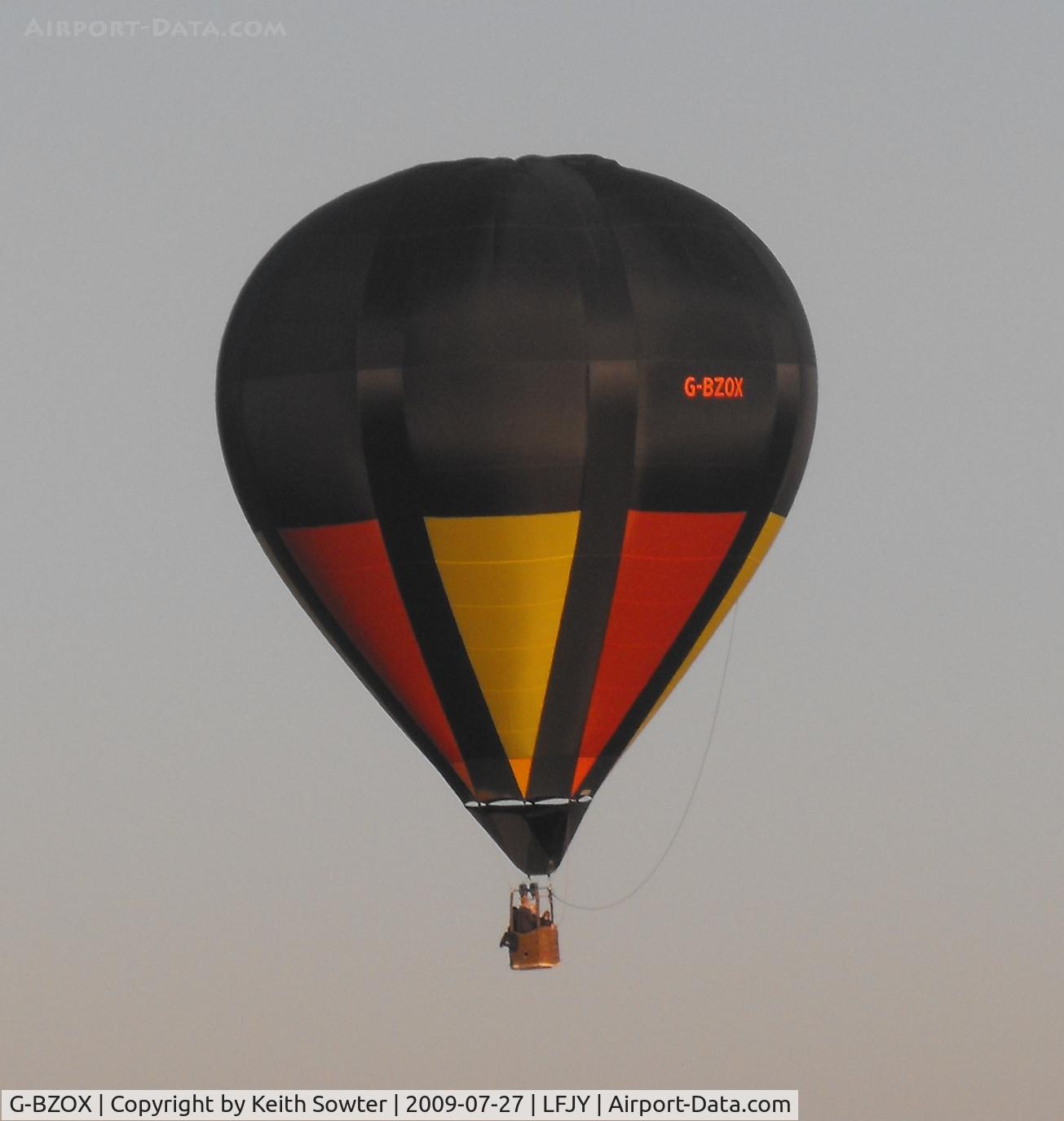 G-BZOX, 2001 Cameron Balloons Ltd COLT 90B C/N 10000, Lorraine Mondial Balloon Meet 2009 at Chambley Airfield LFJY