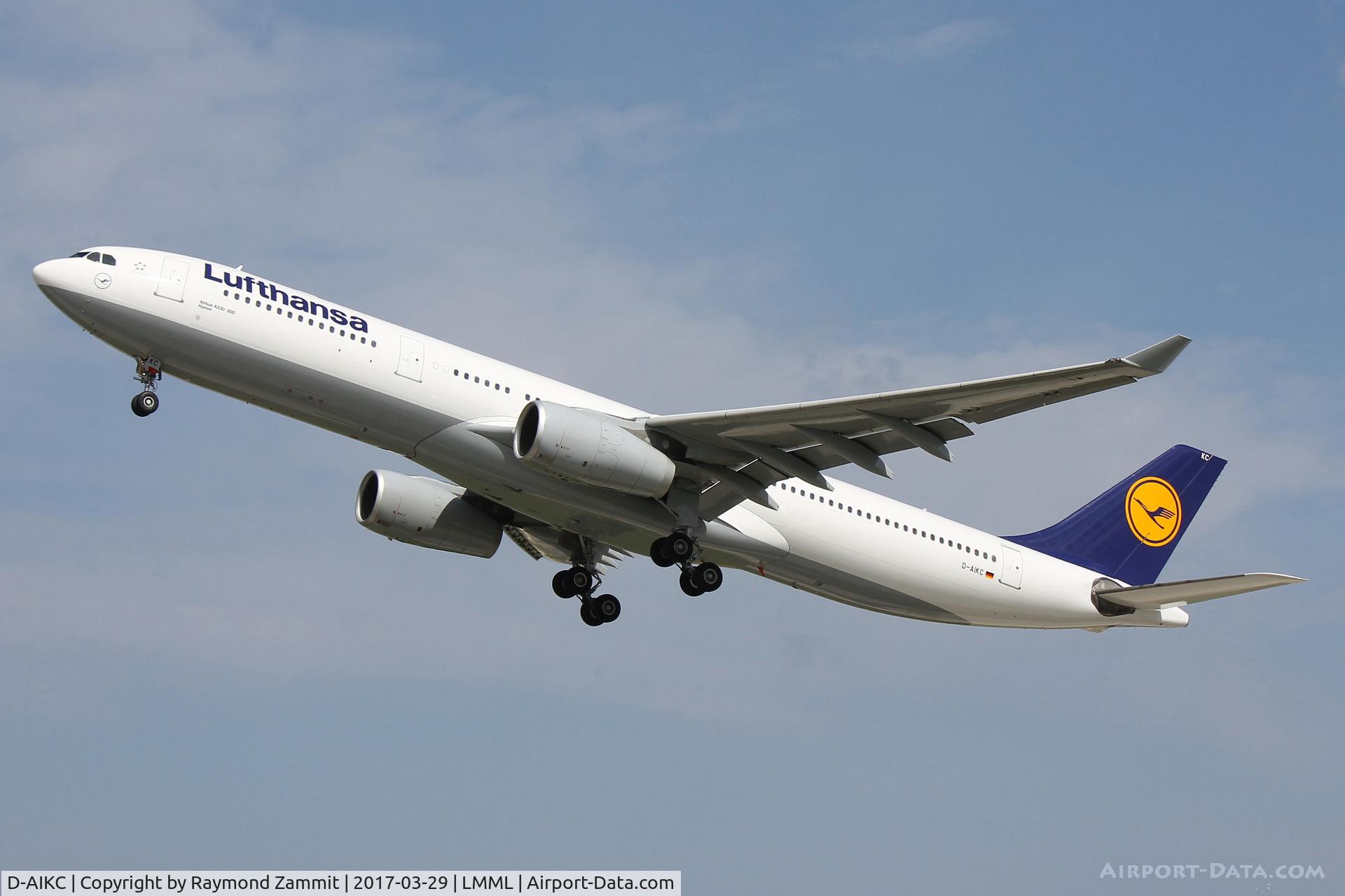 D-AIKC, 2004 Airbus A330-343X C/N 579, A330 D-AIKC Lufthansa