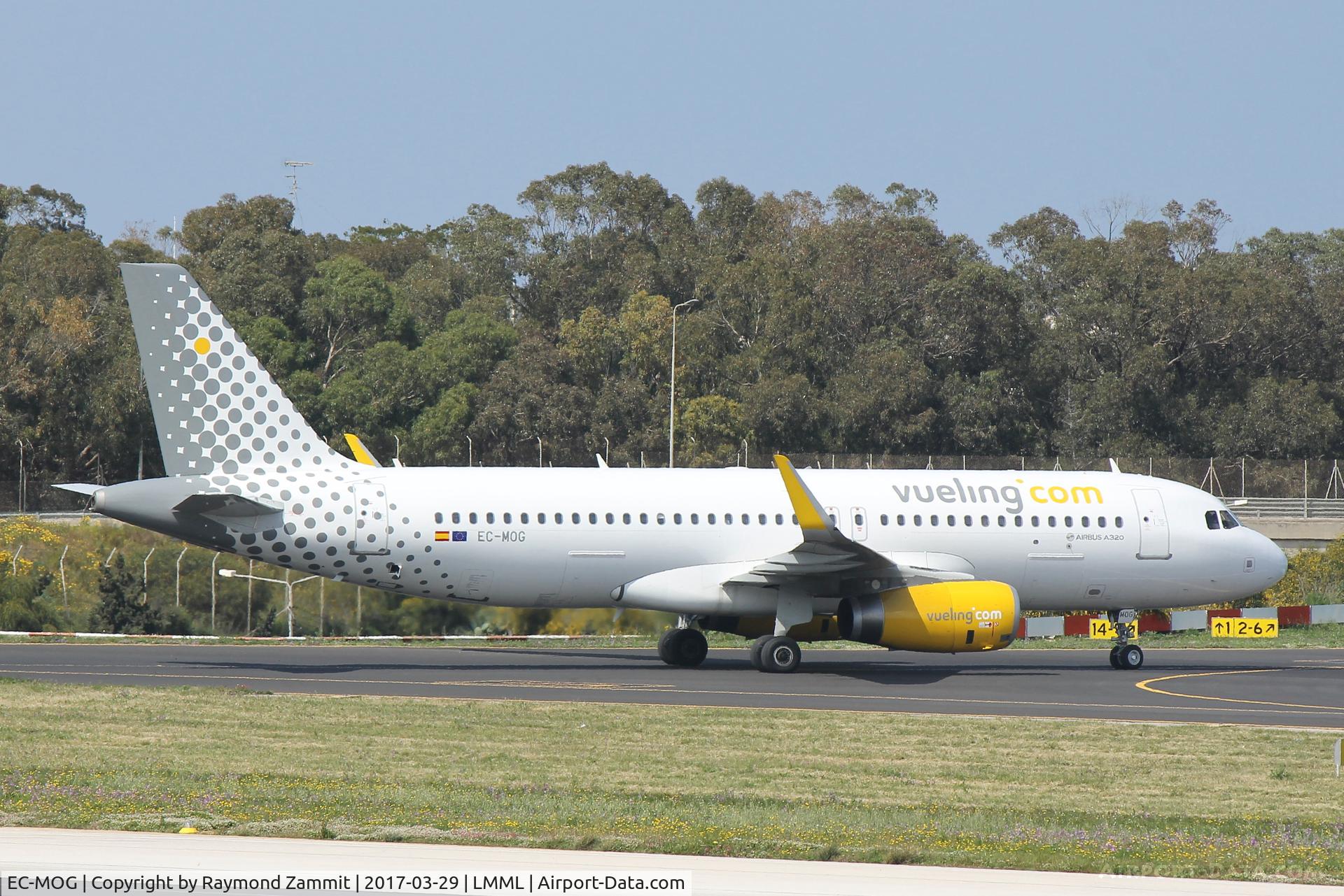 EC-MOG, 2016 Airbus A320-232 C/N 7402, A320 EC-MOG Vueling