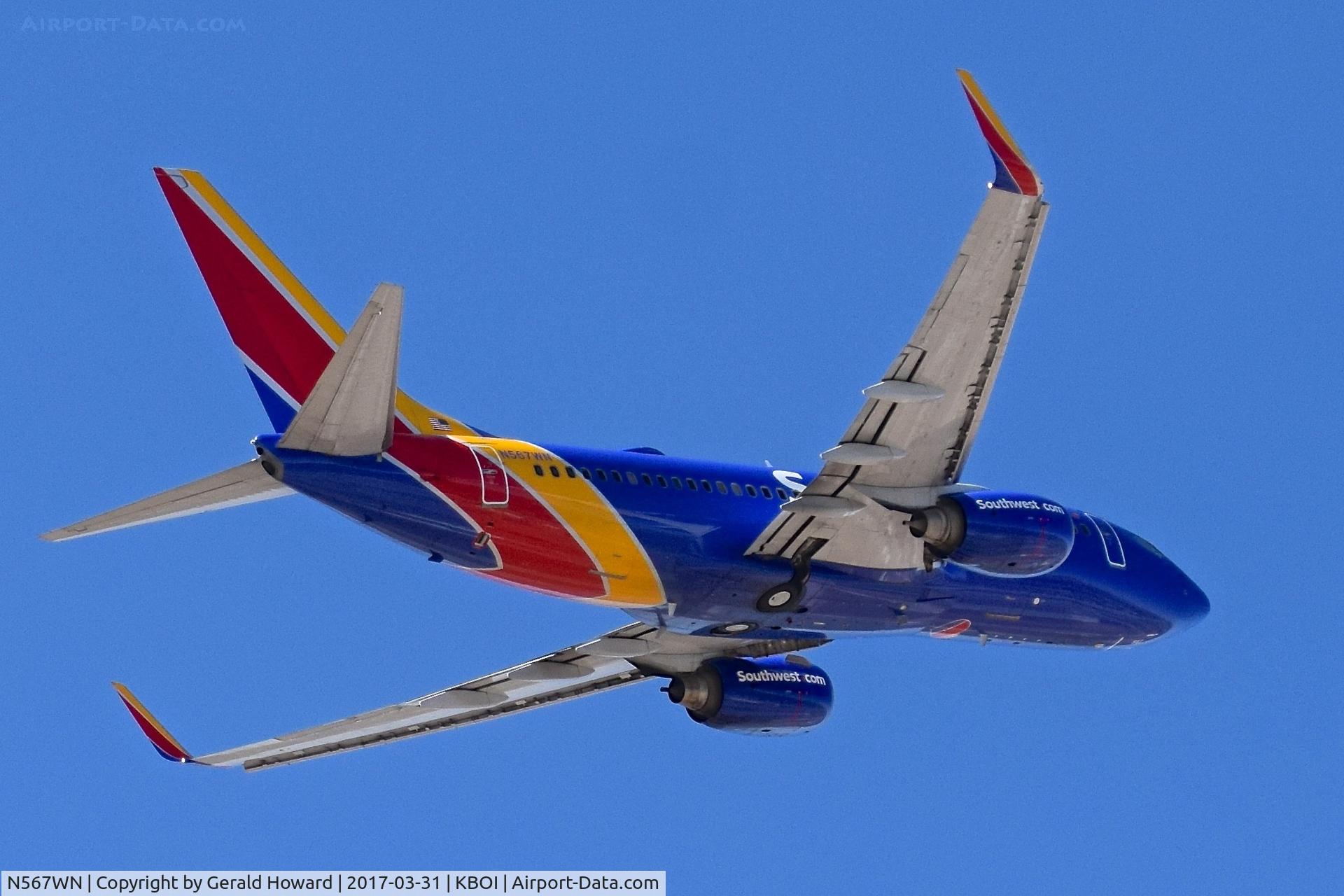 N567WN, 2002 Boeing 737-7CT C/N 32747, Departing RWY 28R.