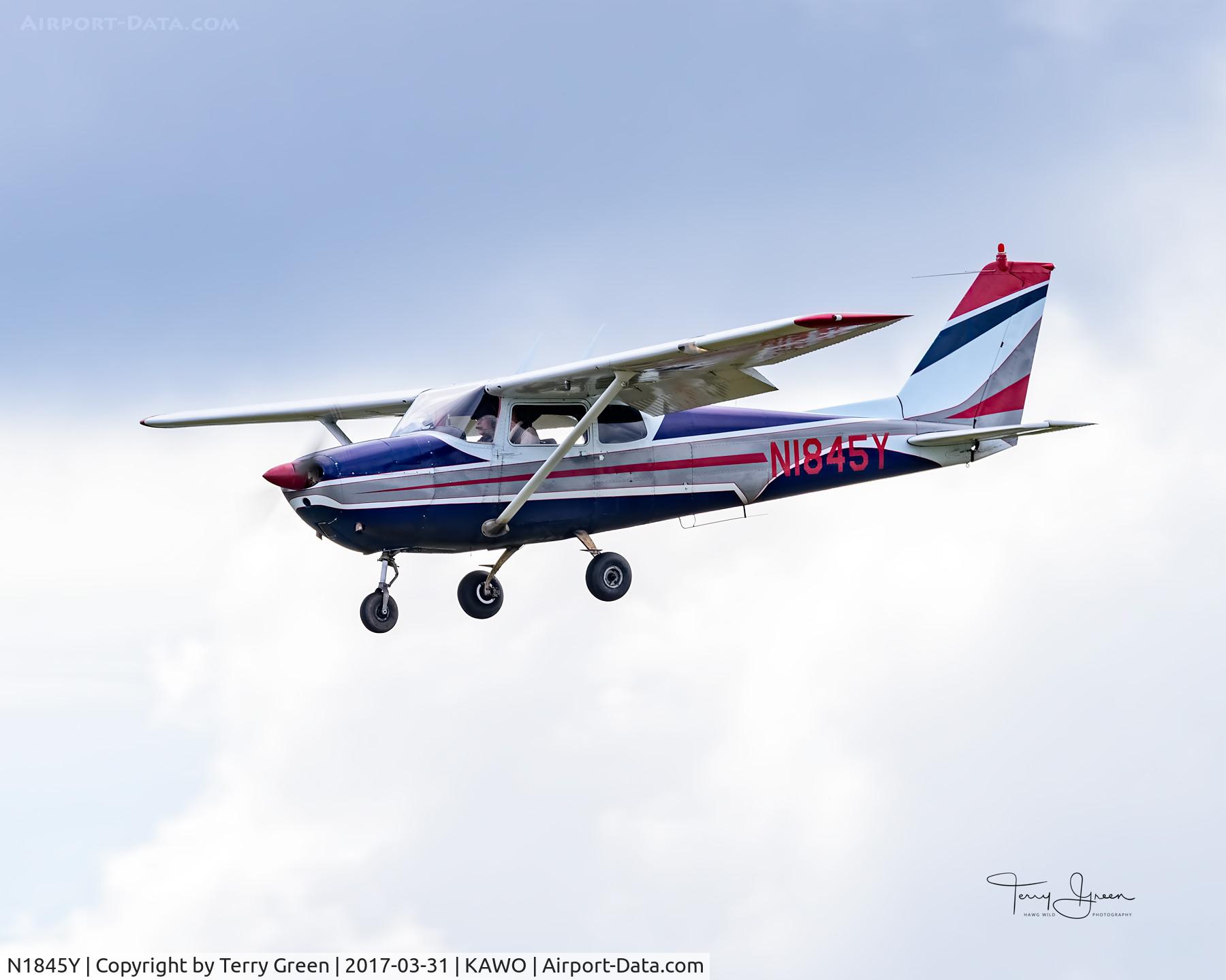 N1845Y, 1962 Cessna 172C C/N 17249445, KAWO