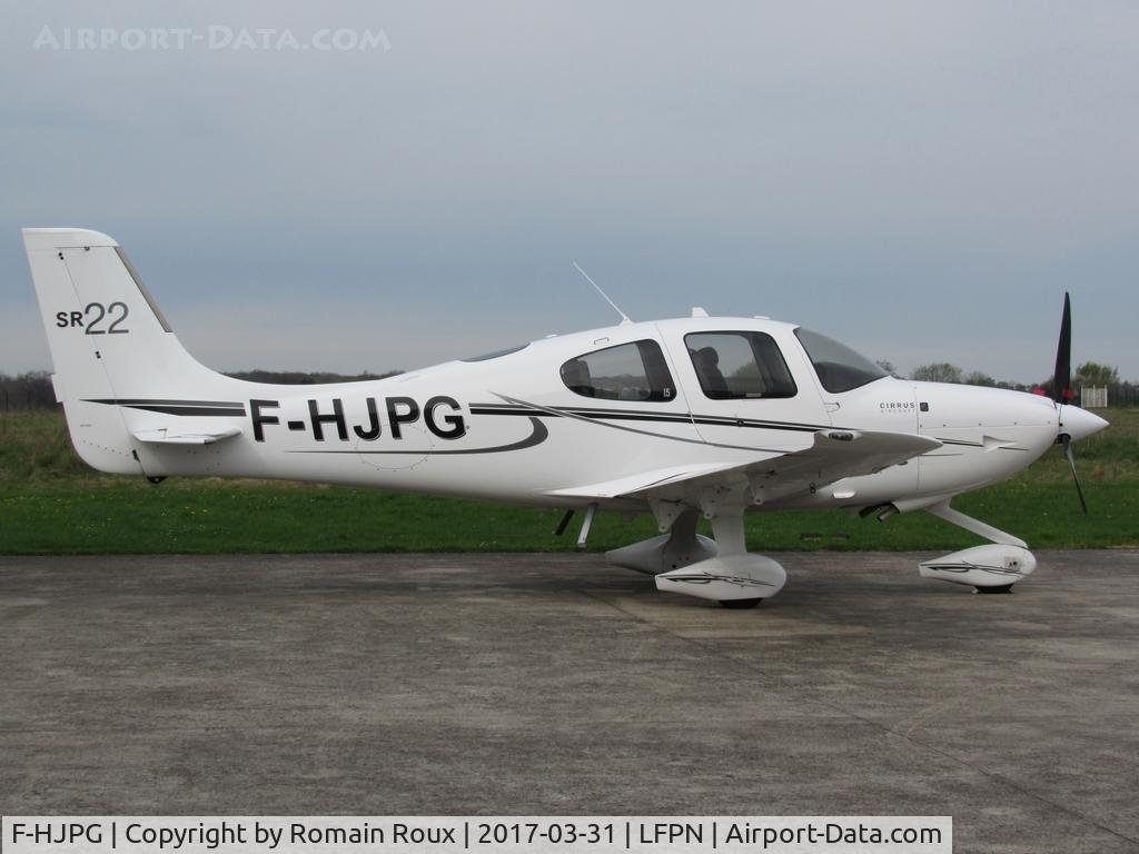 F-HJPG, Cirrus SR22 C/N 3934, Parked