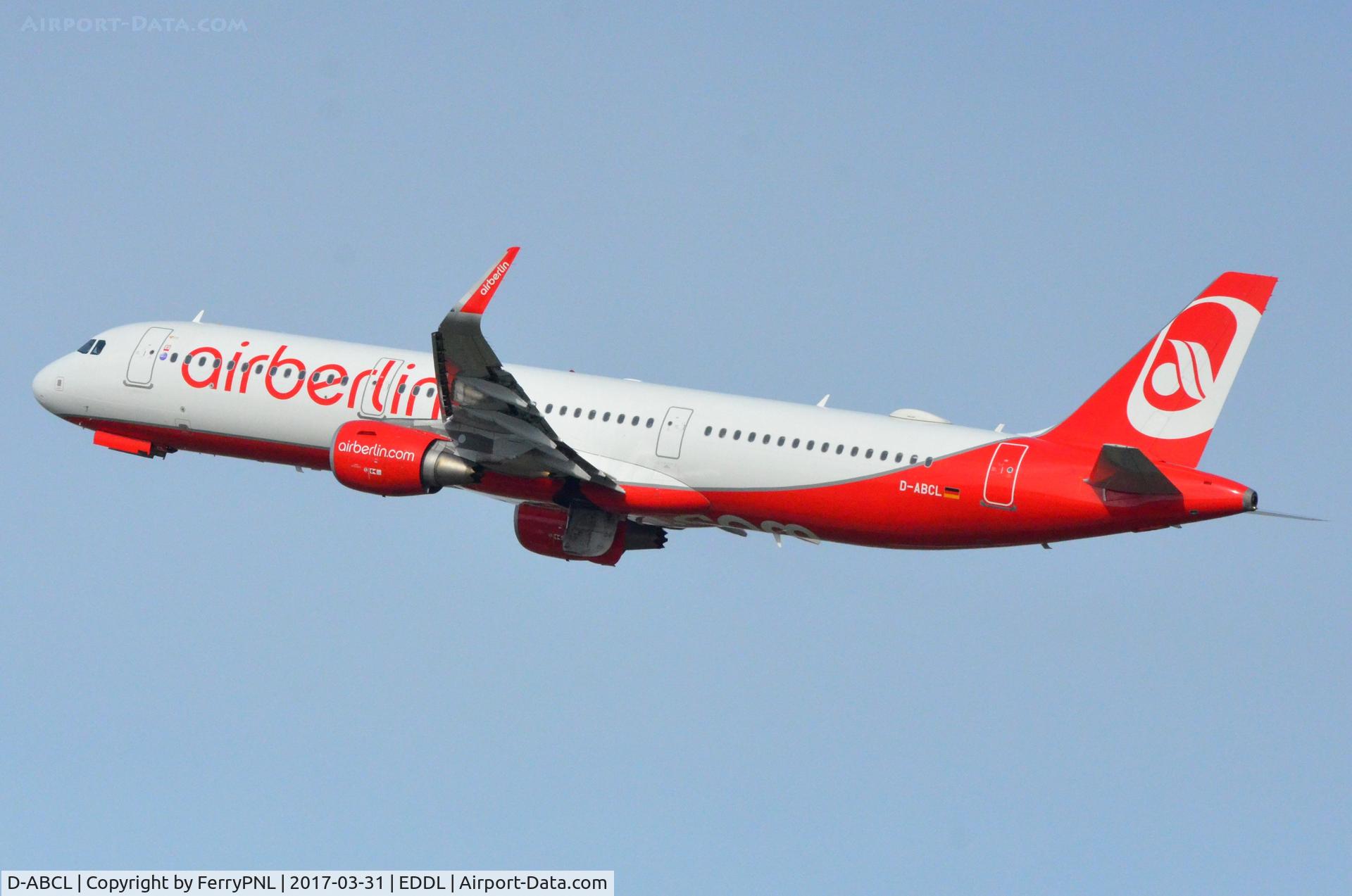 D-ABCL, 2014 Airbus A321-211 C/N 6168, Air Berlin A321 departing