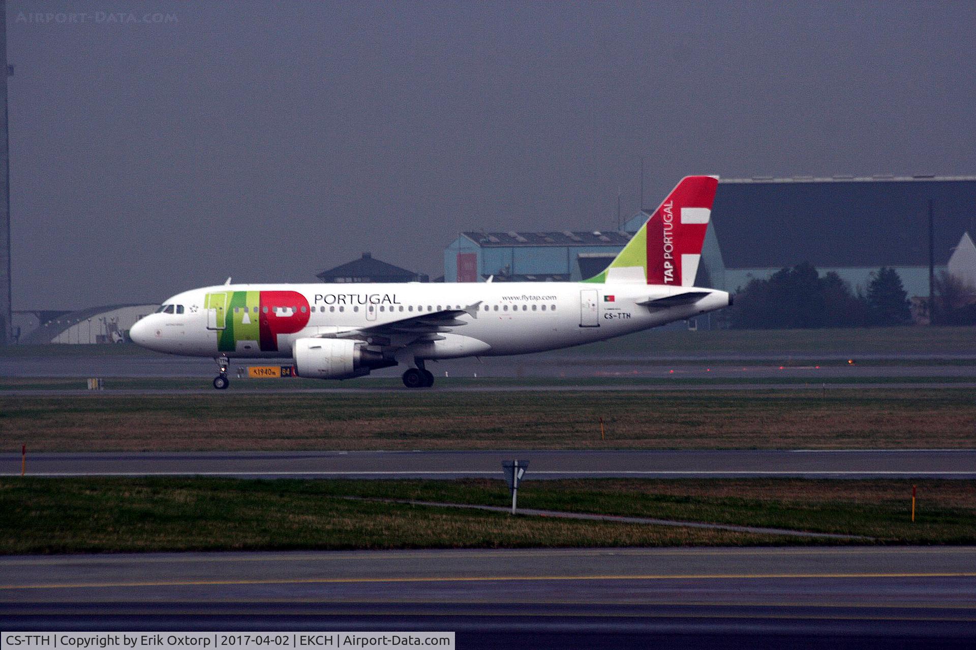 CS-TTH, 1998 Airbus A319-111 C/N 917, CS-TTH landed rw 22L