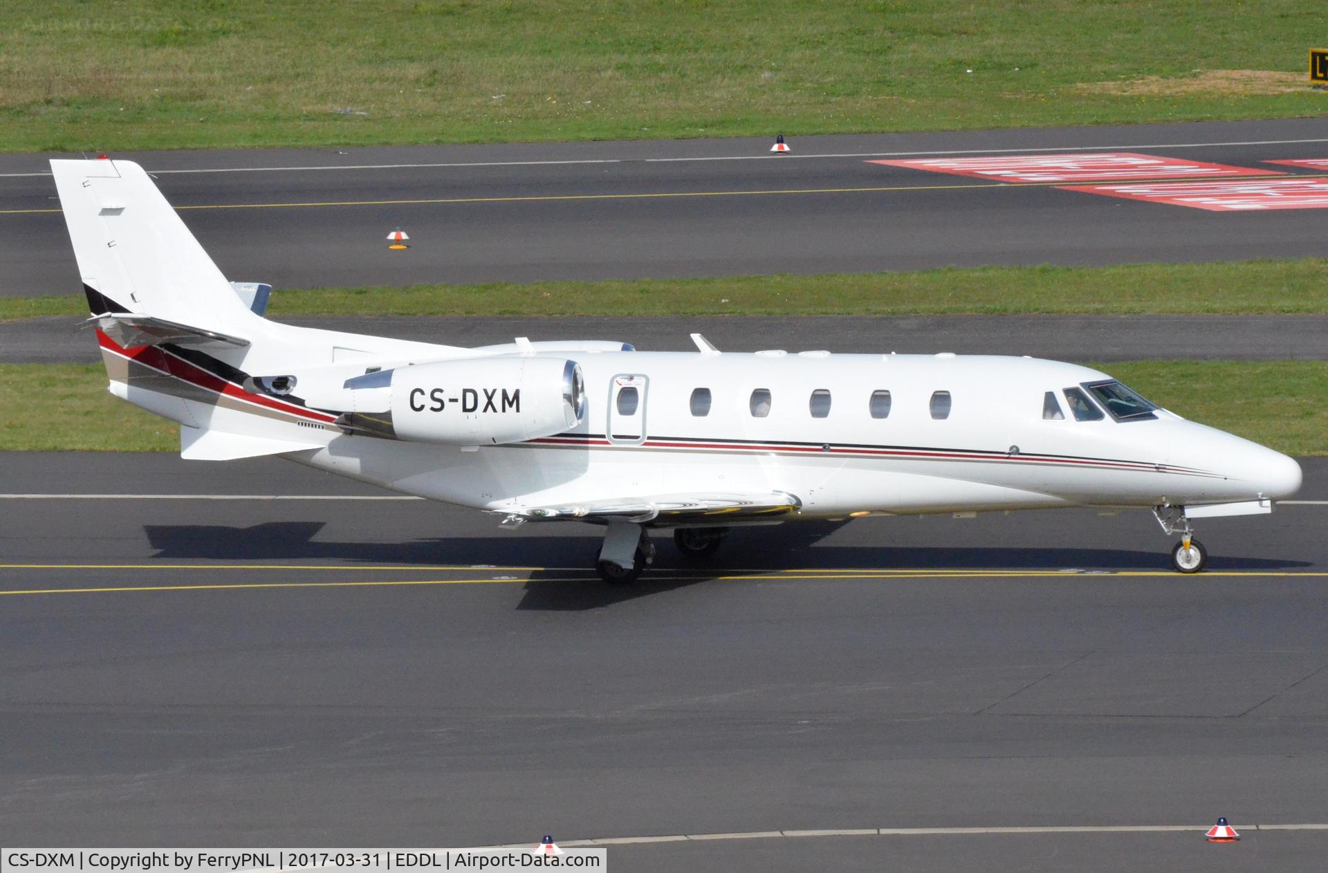 CS-DXM, 2007 Cessna 560 Citation XLS C/N 560-5683, Netjets Ce560XL taxying.
