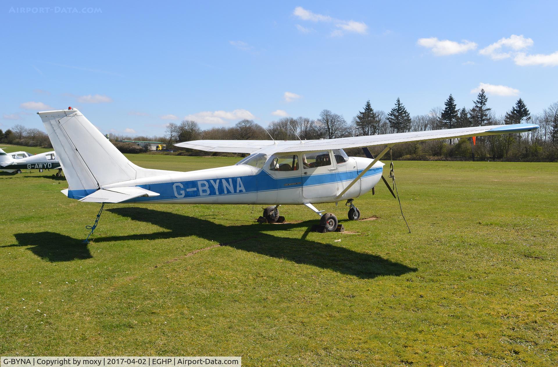 G-BYNA, 1969 Reims F172H Skyhawk C/N 0626, Reims Cessna F172H Skyhawk at Popham. Ex OO-VDW.