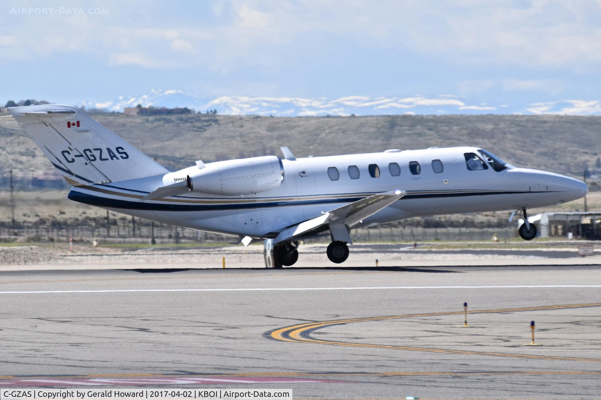 C-GZAS, 2012 Cessna 525A Citation C/N 525A0508, Landing RWY 28R. Winds were 280 @ 17K, gusting to 27K.