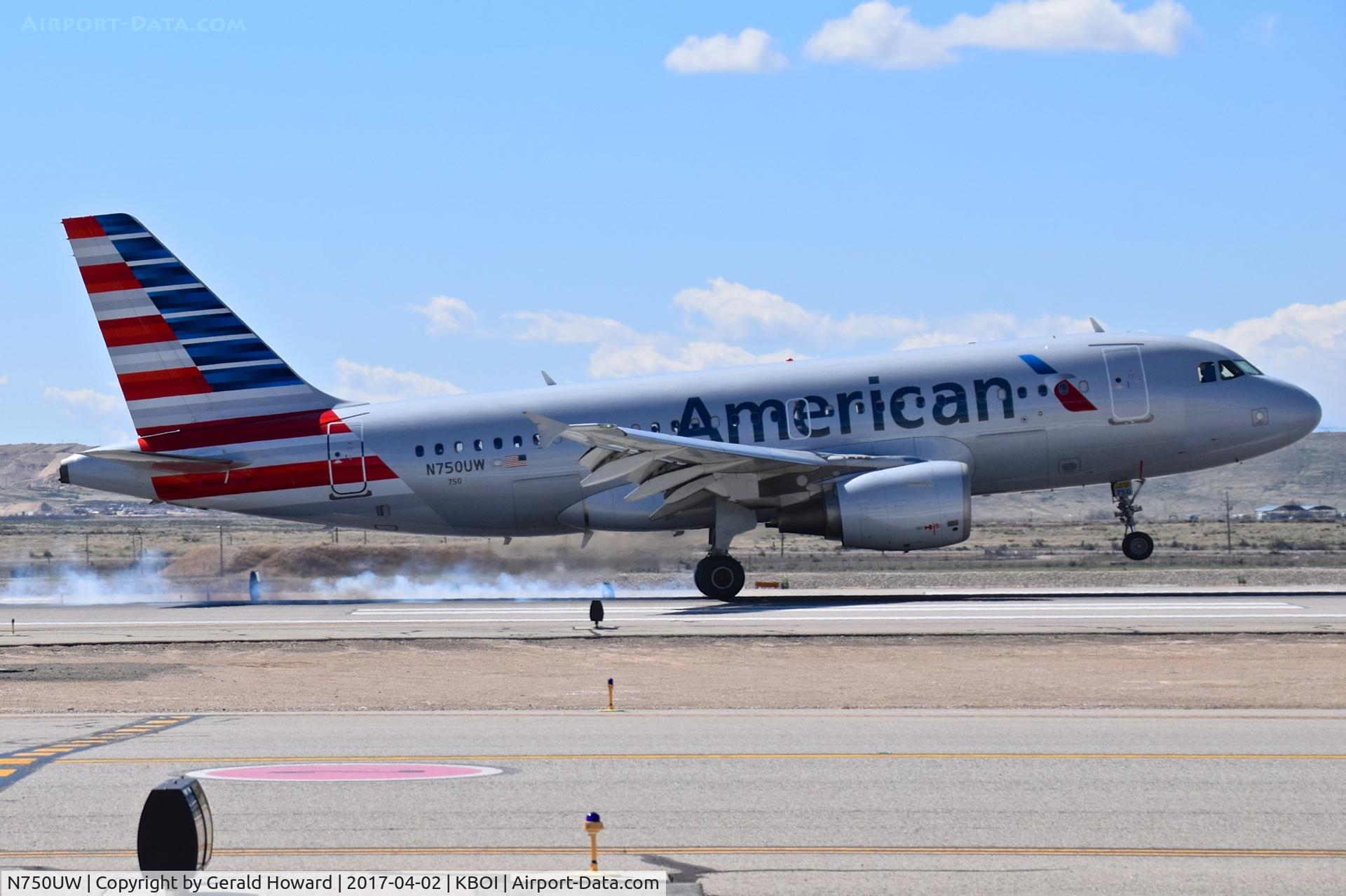 N750UW, 2000 Airbus A319-112 C/N 1315, Touch down on RWY 28R.