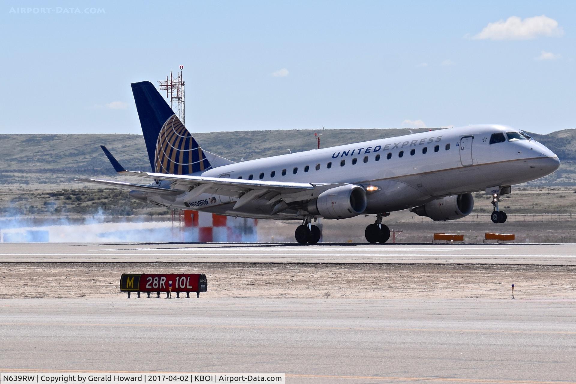 N639RW, 2004 Embraer 170SE (ERJ-170-100SE) C/N 17000057, Landing RWY 28R.