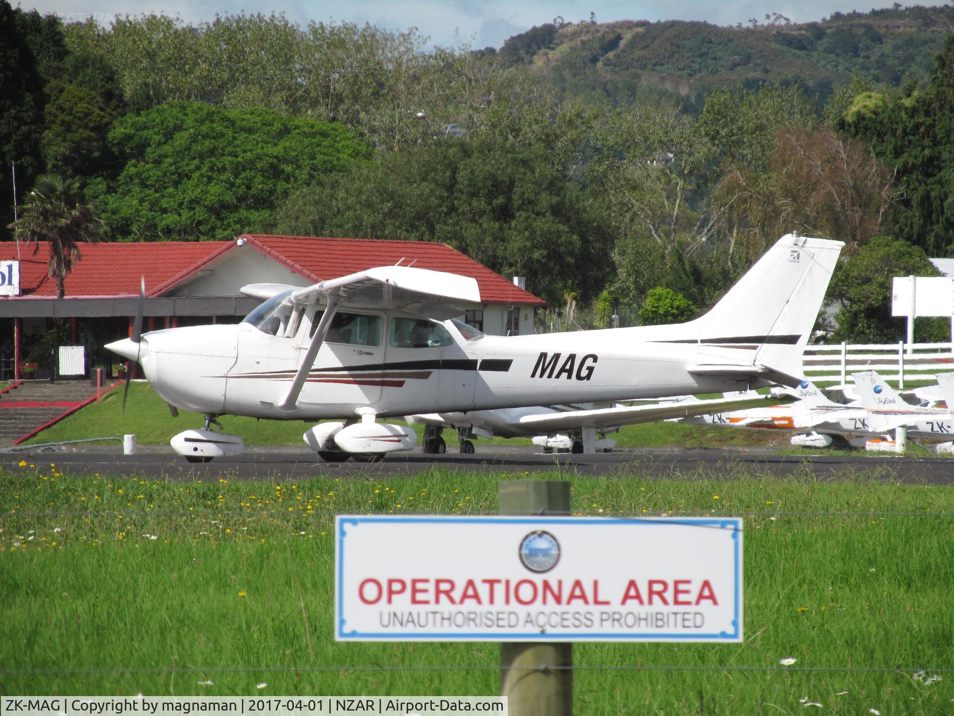 ZK-MAG, Cessna 172P C/N 17275101, only second time I have seen this one