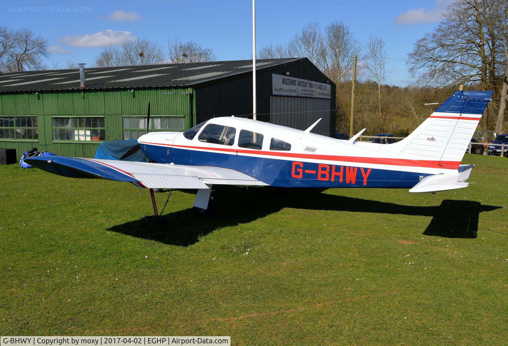 G-BHWY, 1973 Piper PA-28R-200-2 Cherokee Arrow II C/N 28R-7435059, Piper PA-28R-200-2 Cherokee Arrow II at Popham.
