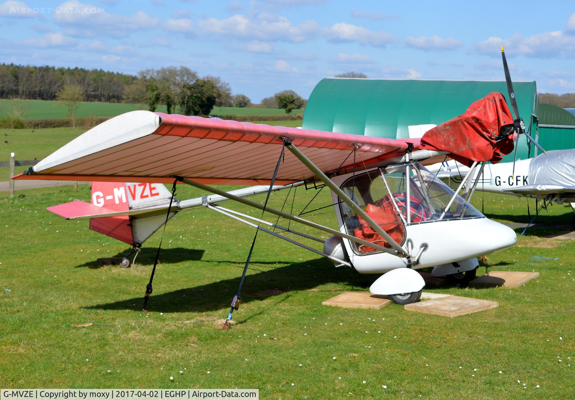 G-MVZE, 1989 Thruster T300 C/N 089-T300-383, Thruster T300 at Popham.