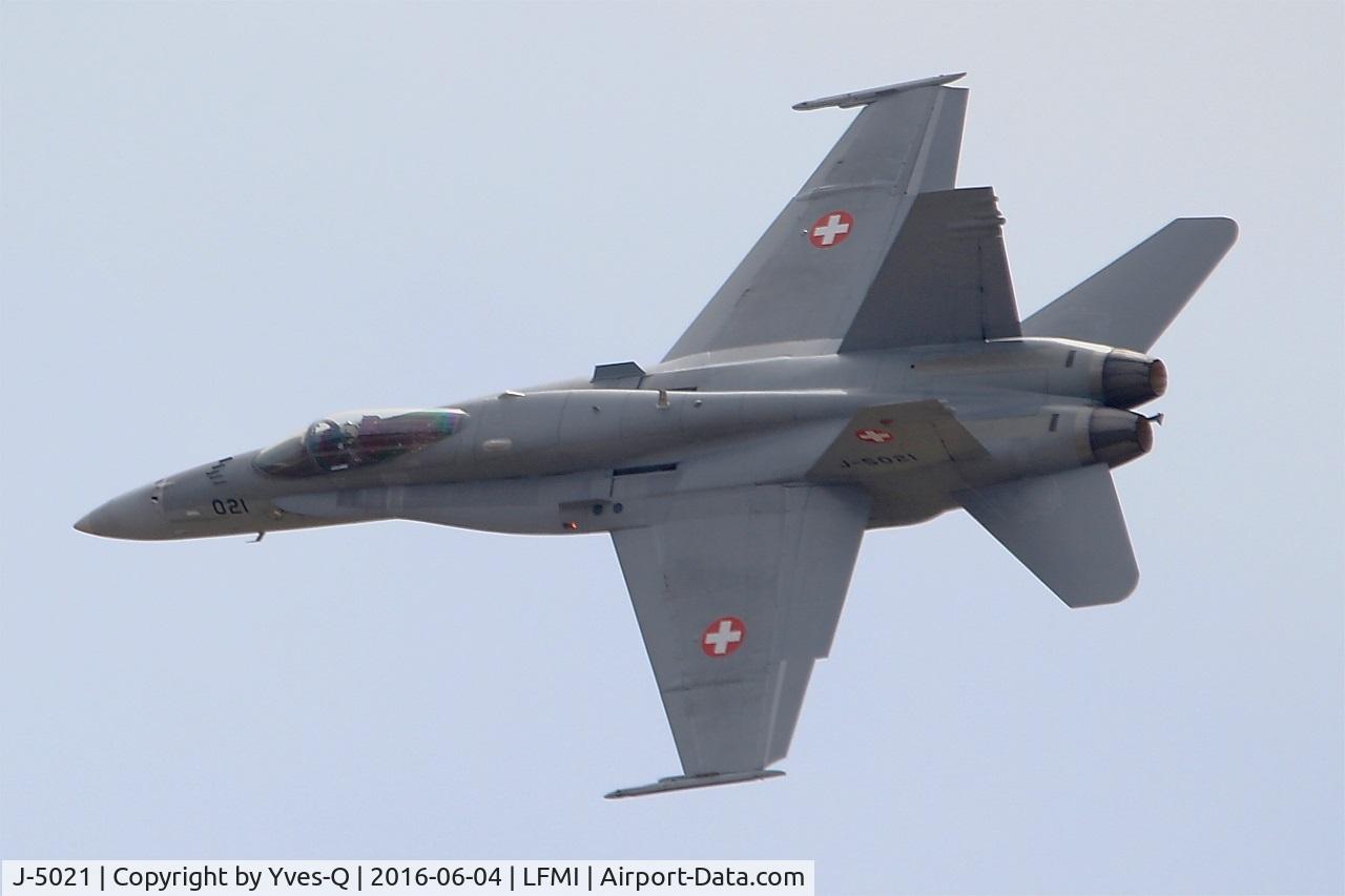 J-5021, McDonnell Douglas F/A-18C Hornet C/N 1370/SFC021, McDonnell Douglas FA-18C Hornet, On display, Istres-Le Tubé Air Base 125 (LFMI-QIE) open day 2016