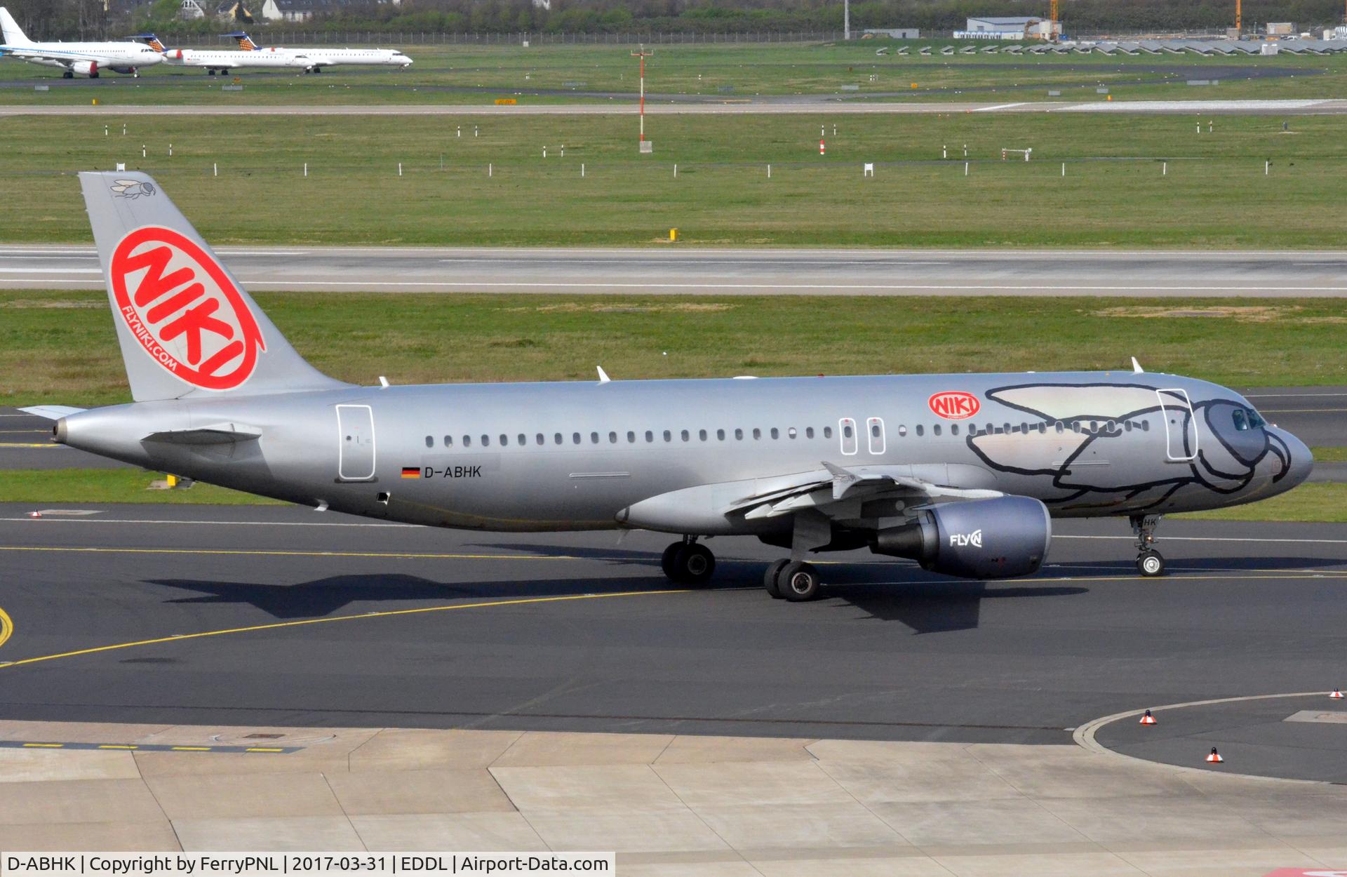 D-ABHK, 2010 Airbus A320-214 C/N 4581, Niki A320 taxying for departure.