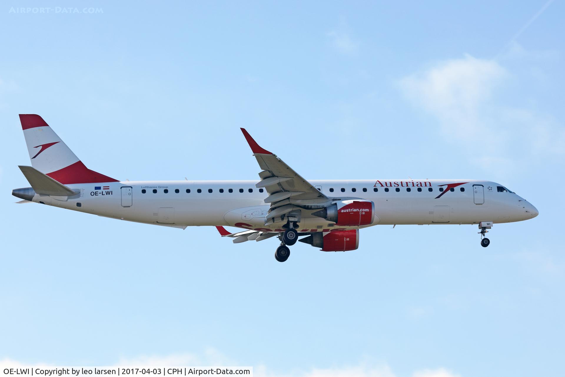 OE-LWI, 2011 Embraer 195LR (ERJ-190-200LR) C/N 19000500, Copenhagen 3.4.2017 L/D R-04L