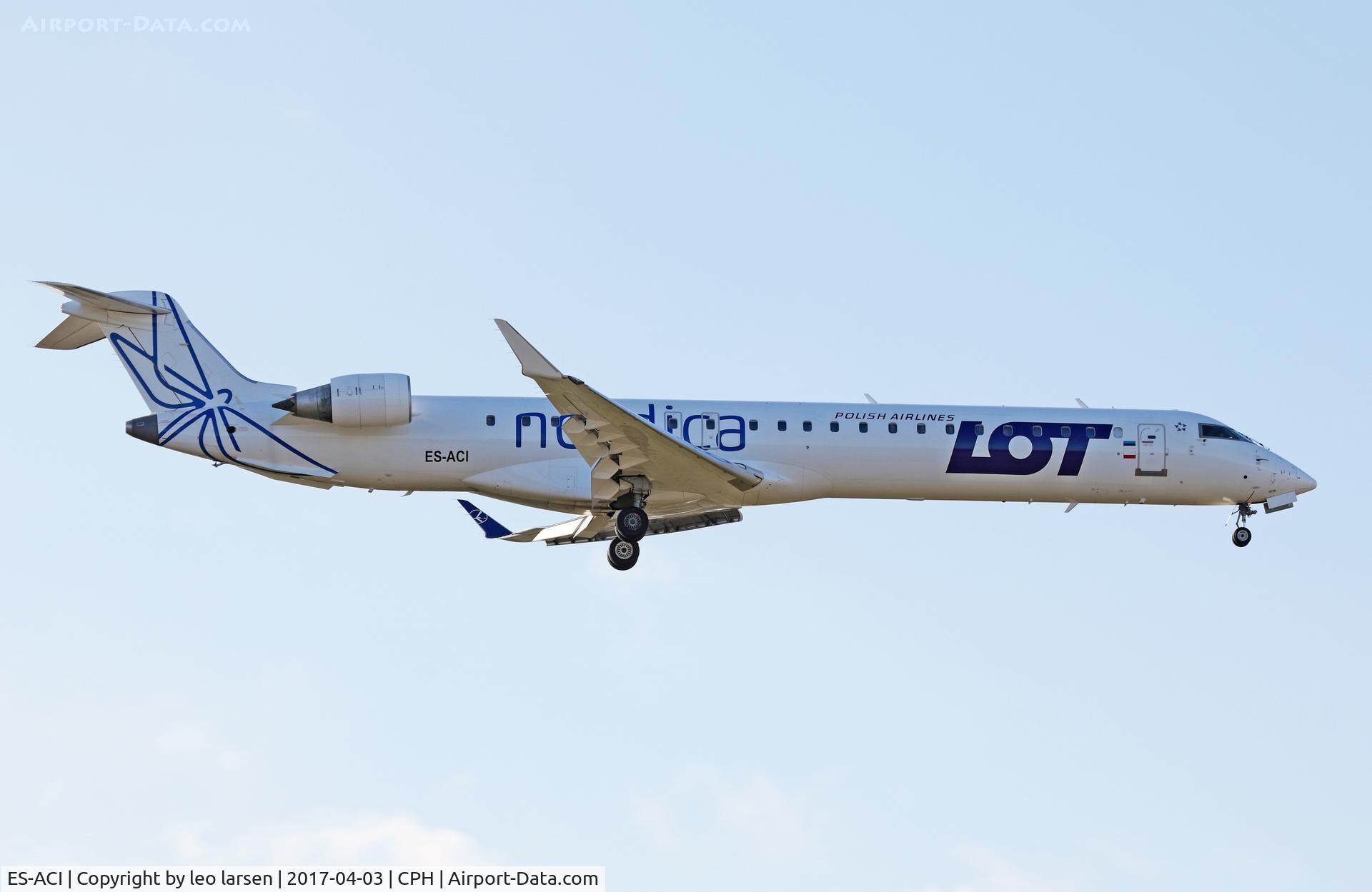 ES-ACI, 2006 Bombardier CRJ-900 (CL-600-2D24) C/N 15074, Copenhagen 3.4.2017 L/D R-04L