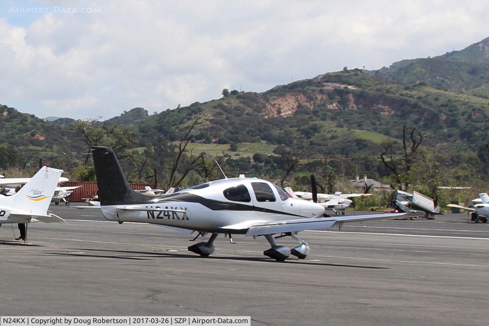 N24KX, 2015 Cirrus SR20 C/N 2278, 2015 Cirrus SR20, Continental IO-360-ES 200 Hp, on transient ramp