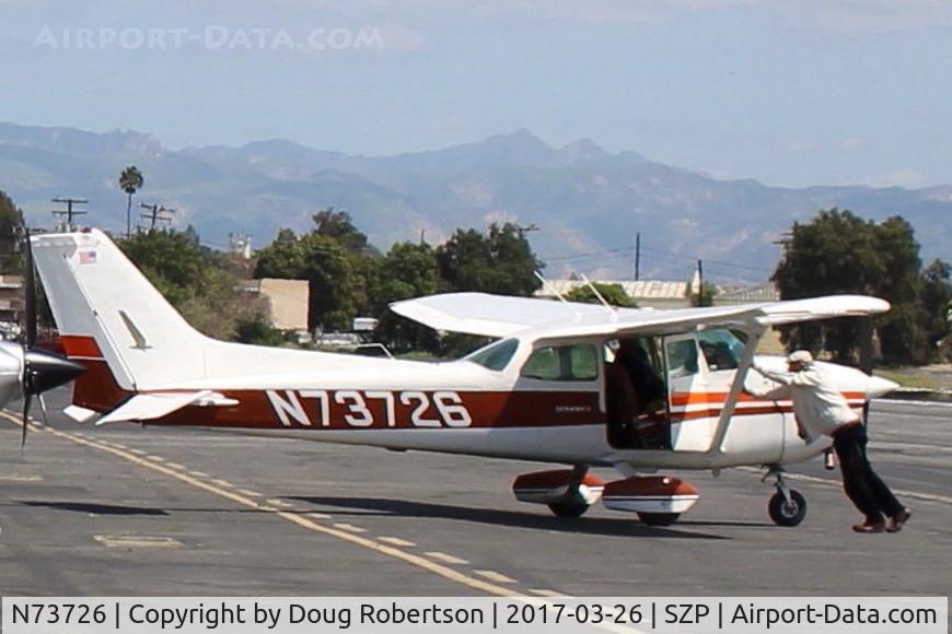N73726, 1976 Cessna 172N C/N 17267630, 1976 Cessna 172N SKYHAWK, Lycoming O-320-E2D 150 Hp, spotting on the transient ramp