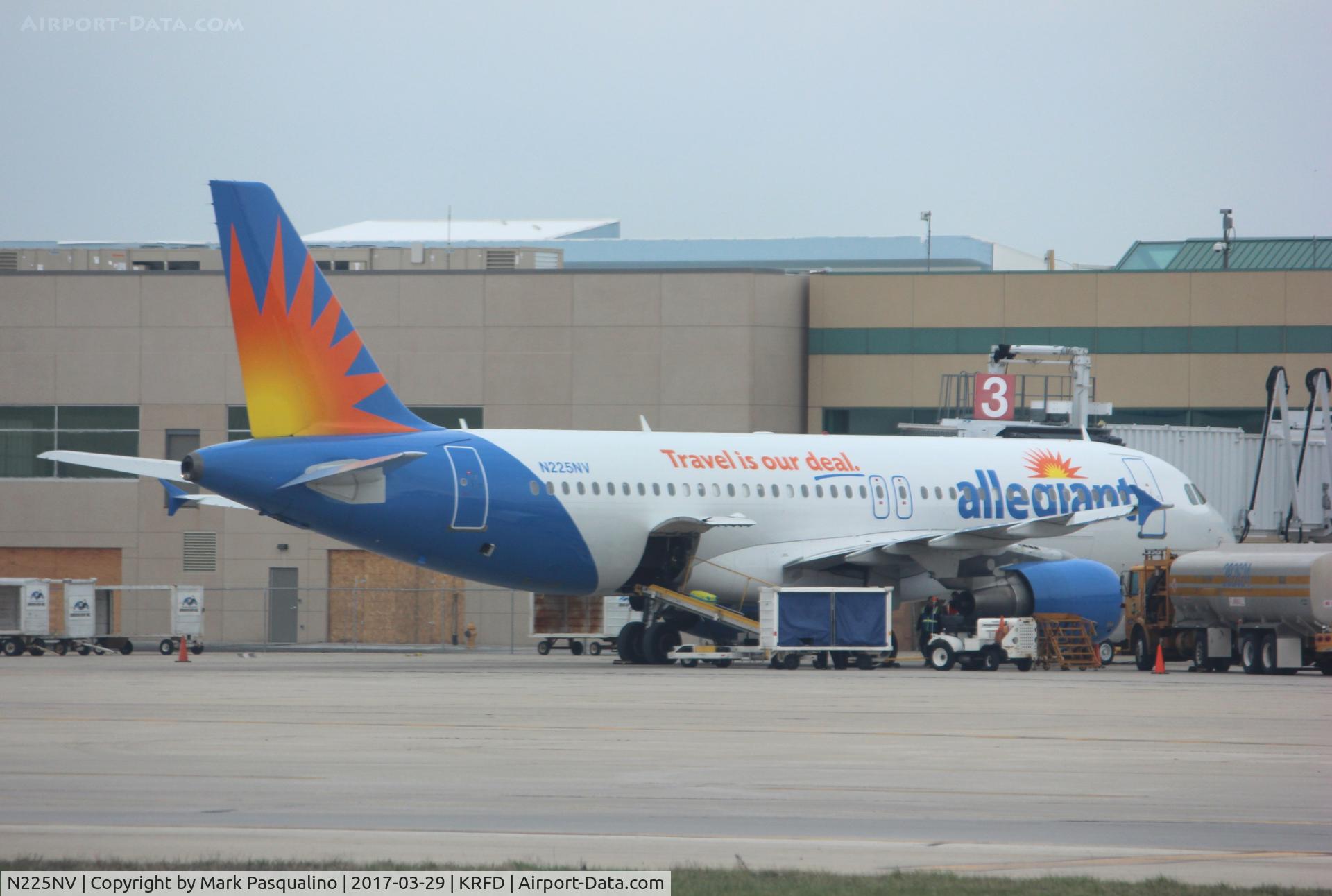 N225NV, 1997 Airbus A320-214 C/N 0706, Airbus A320