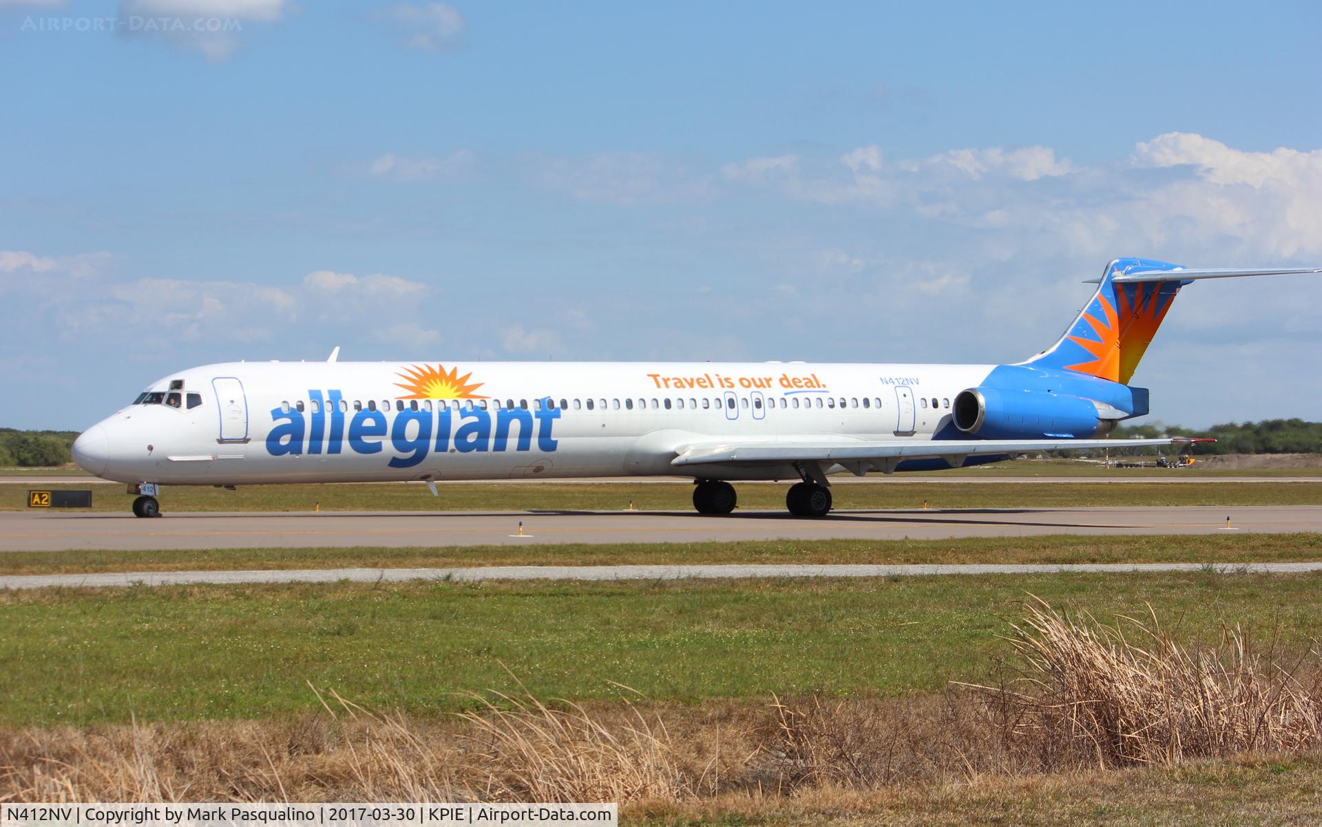 N412NV, 1989 McDonnell Douglas MD-88 C/N 49759, MD-88