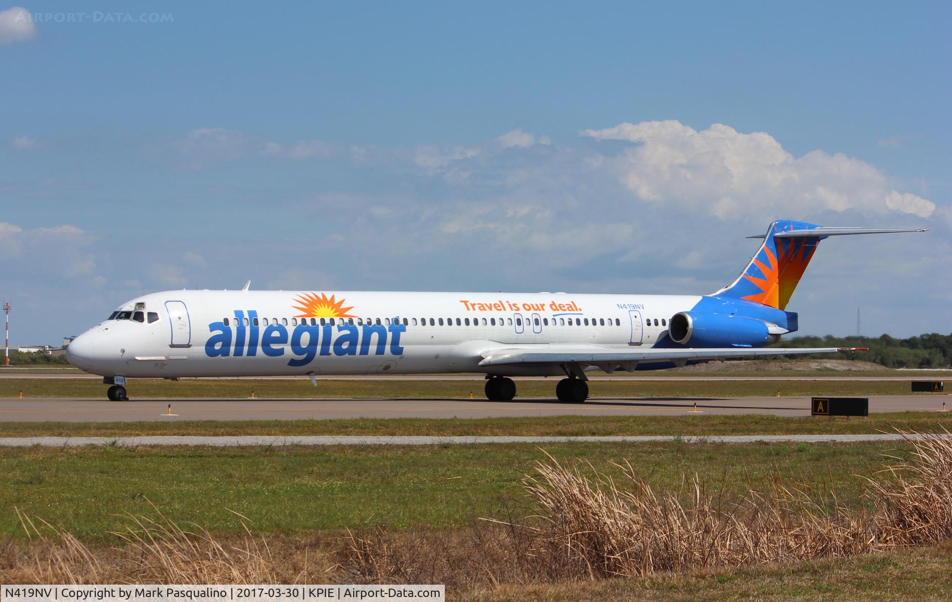 N419NV, 1992 McDonnell Douglas MD-83 (DC-9-83) C/N 53366, MD-83