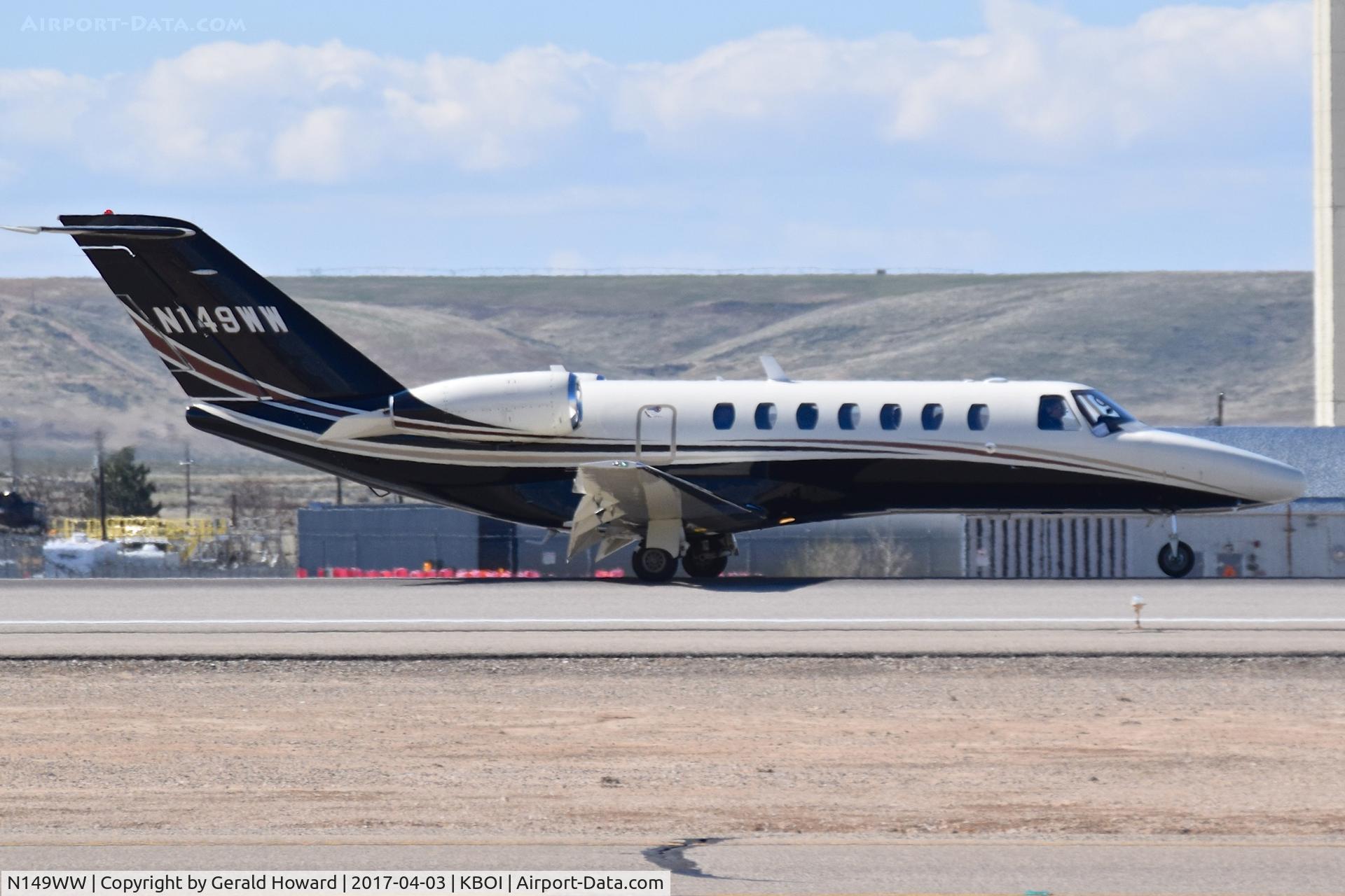 N149WW, 2007 Cessna 525B CitationJet CJ3 C/N 525B0175, Landing RWY 28R.