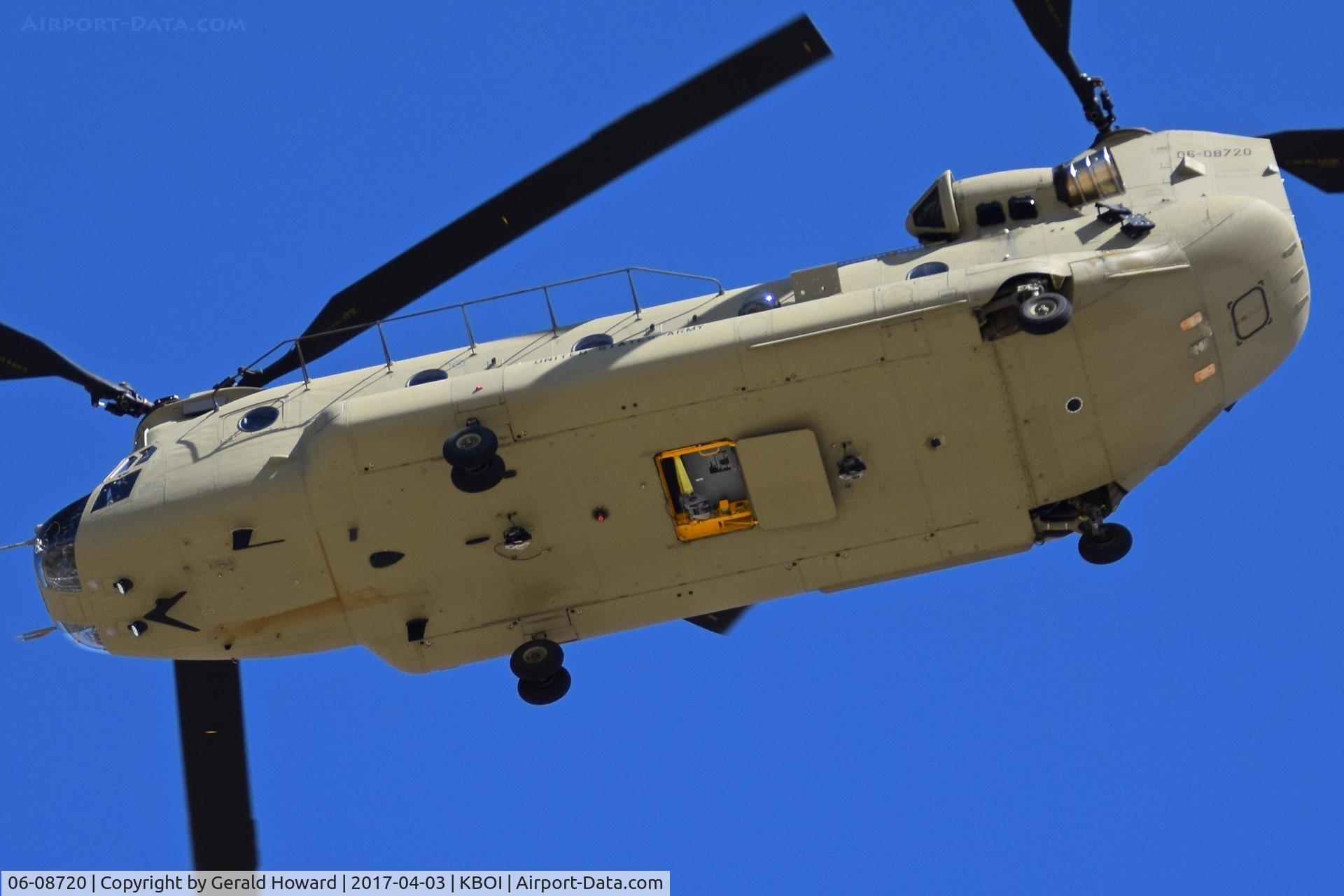 06-08720, 2006 Boeing CH-47F Chinook C/N M8720, Departing BOI.