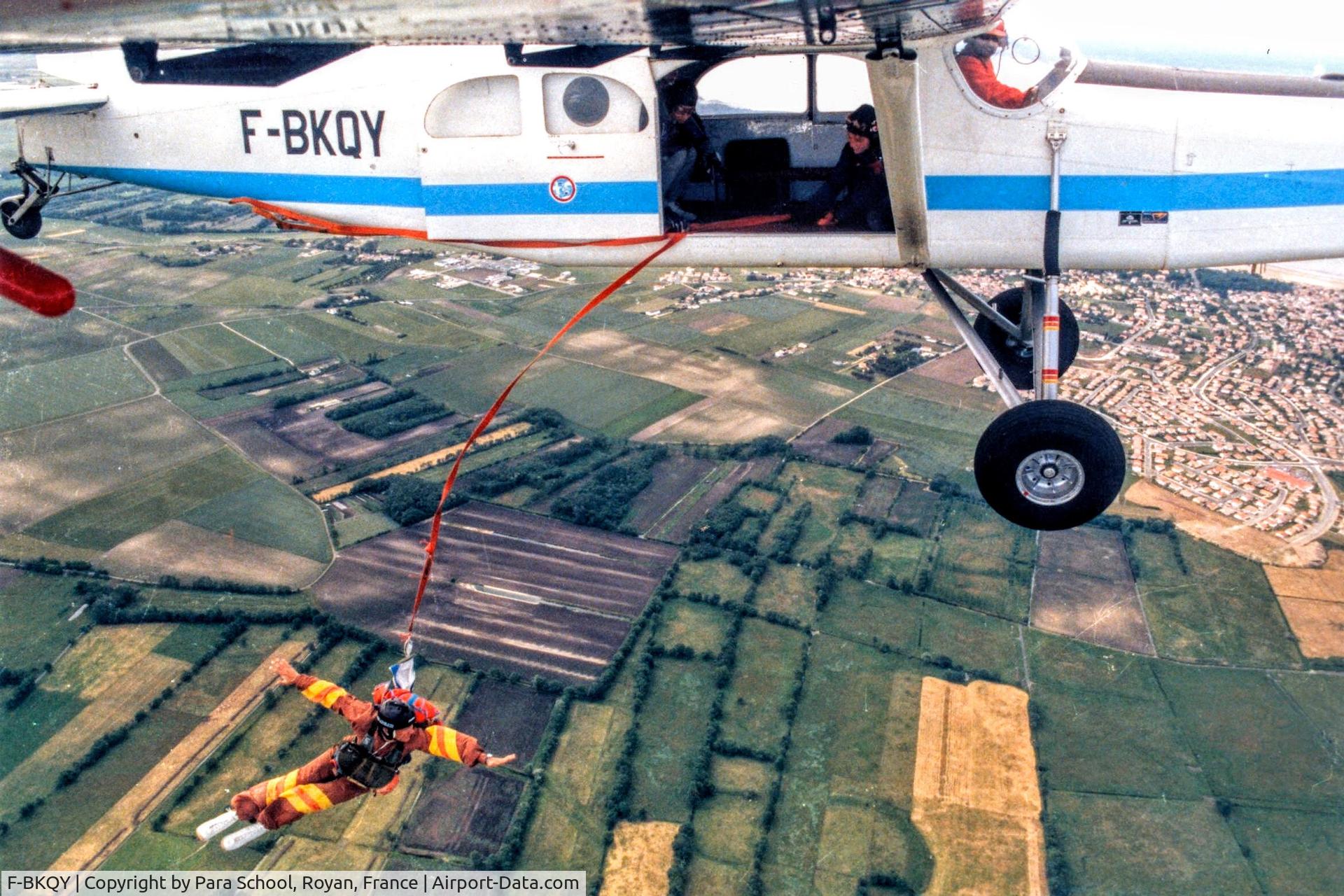 F-BKQY, 1963 Pilatus PC-6/B2-H2 Turbo Porter C/N 549, June 1987, my first jump ever.
