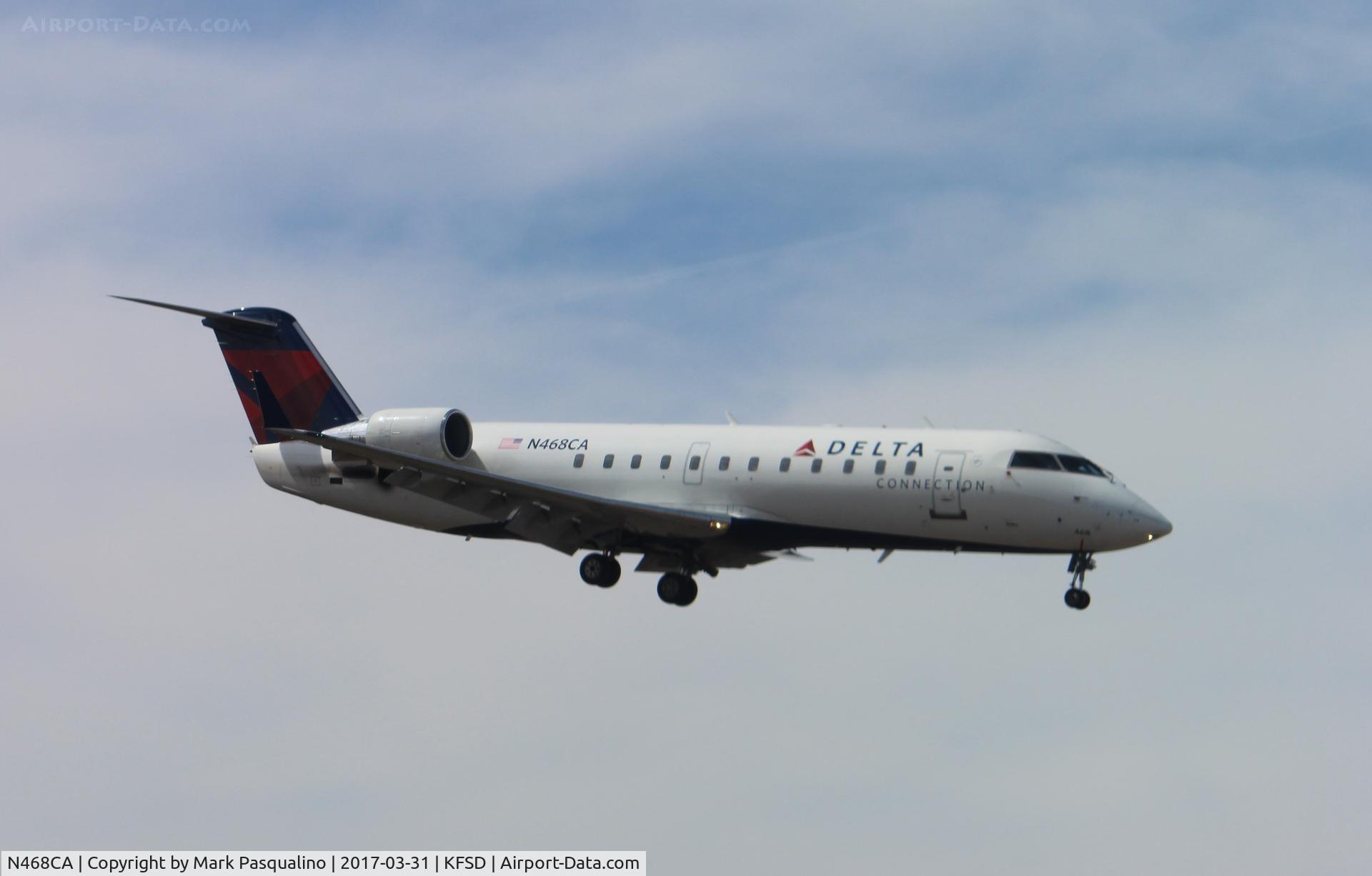 N468CA, 2002 Bombardier CRJ-200ER (CL-600-2B19) C/N 7649, CL-600-2B19