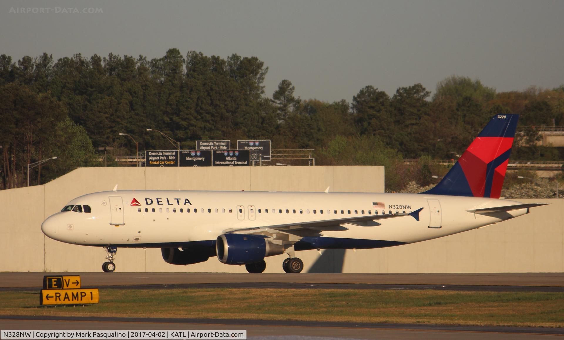 N328NW, 1992 Airbus A320-211 C/N 298, Airbus A320