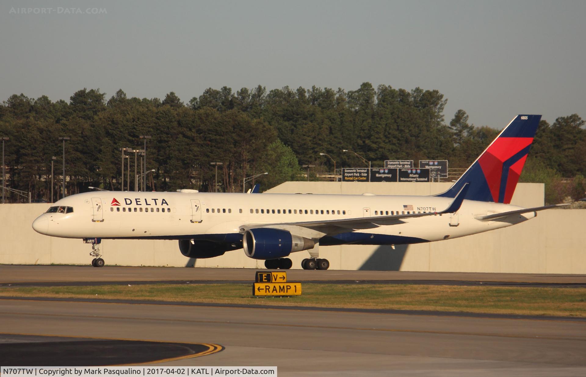 N707TW, 1997 Boeing 757-2Q8 C/N 27625, Boeing 757-200