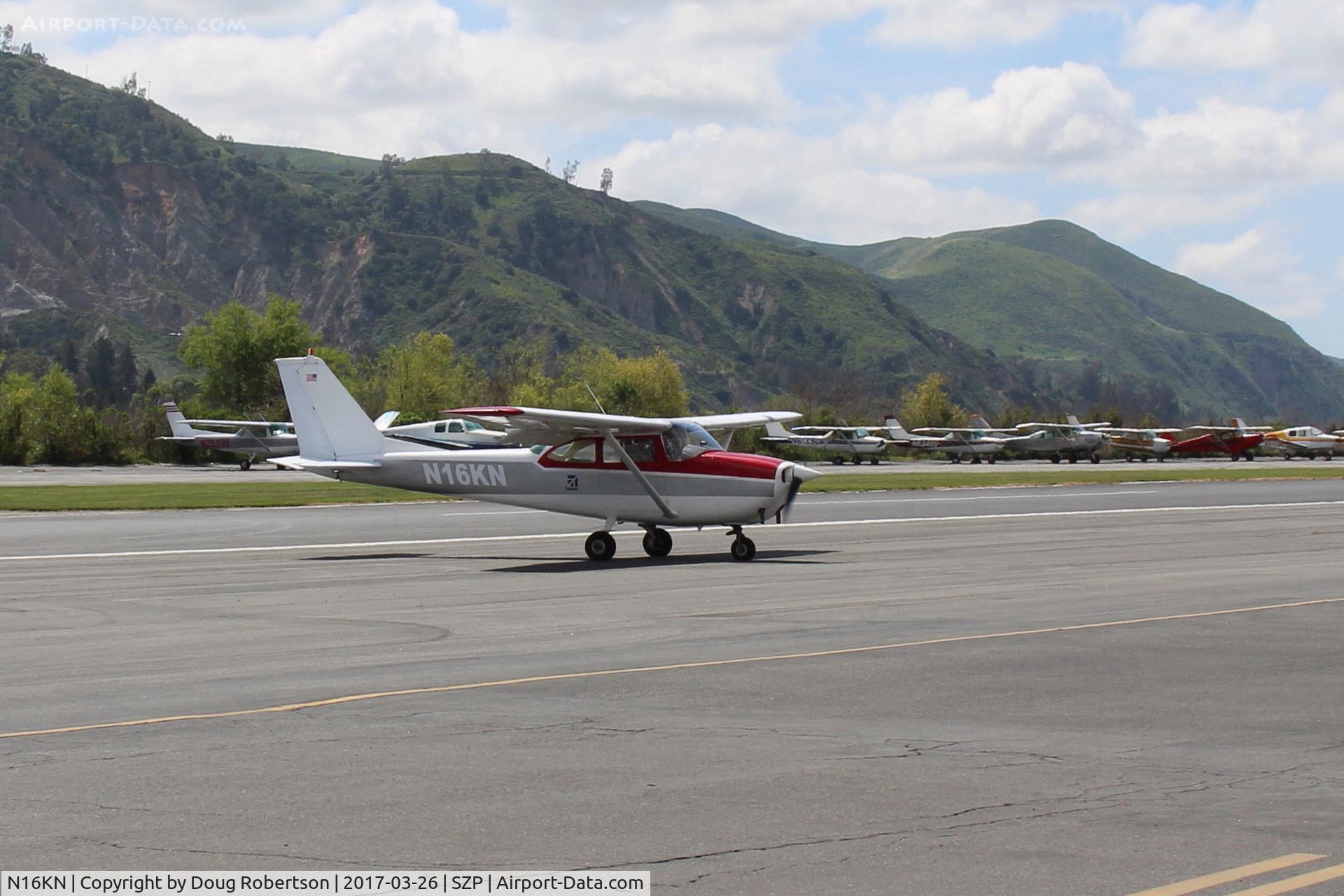 N16KN, 1965 Cessna 172G C/N 17253986, 1965 Cessna 172G SKYHAWK, Continental O-300 145 Hp 6 cylinder, taxi off the active