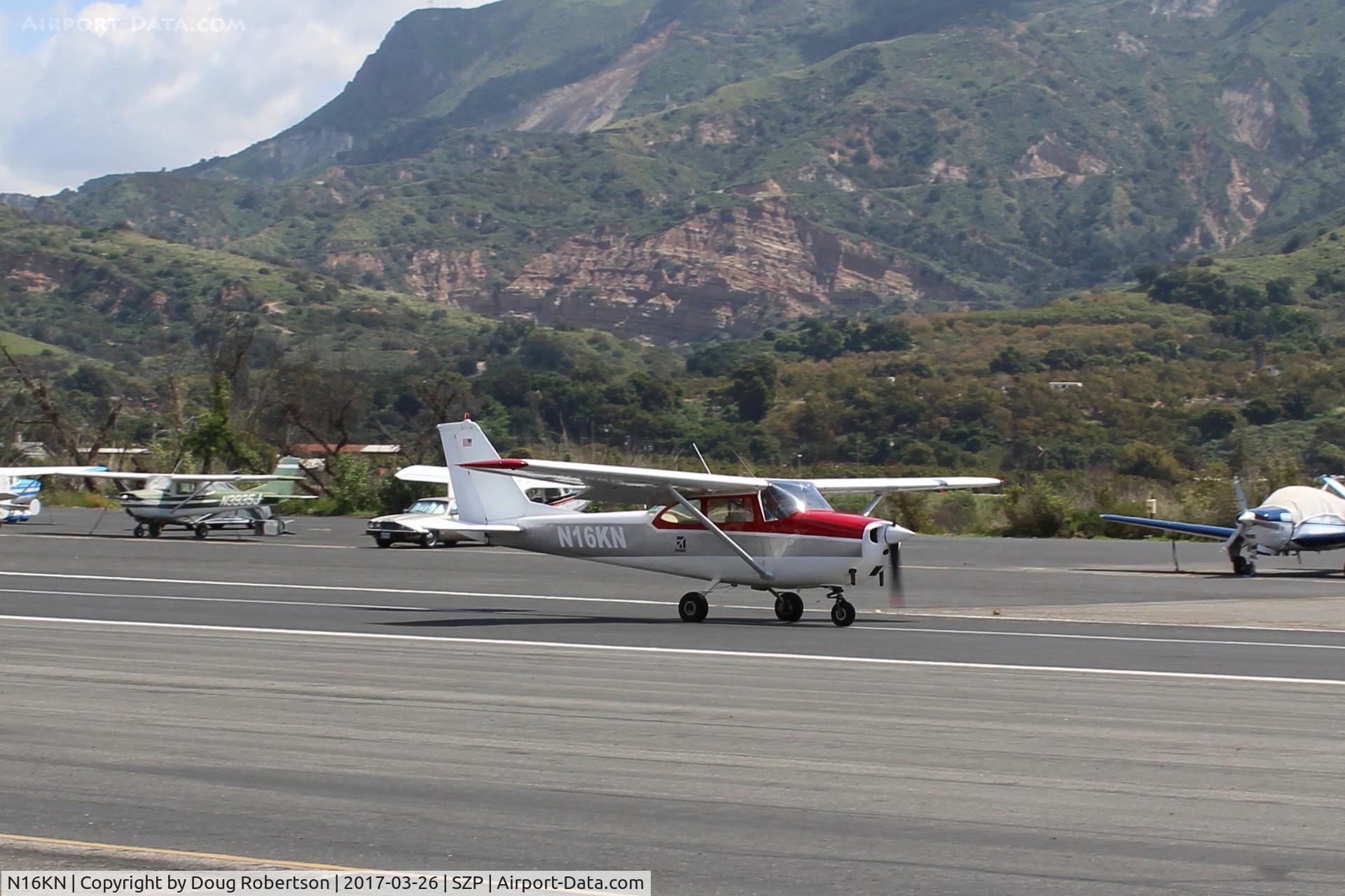 N16KN, 1965 Cessna 172G C/N 17253986, 1965 Cessna 172G SKYHAWK, Continental O-300 145 Hp 6 cylinder, landing roll Rwy 22