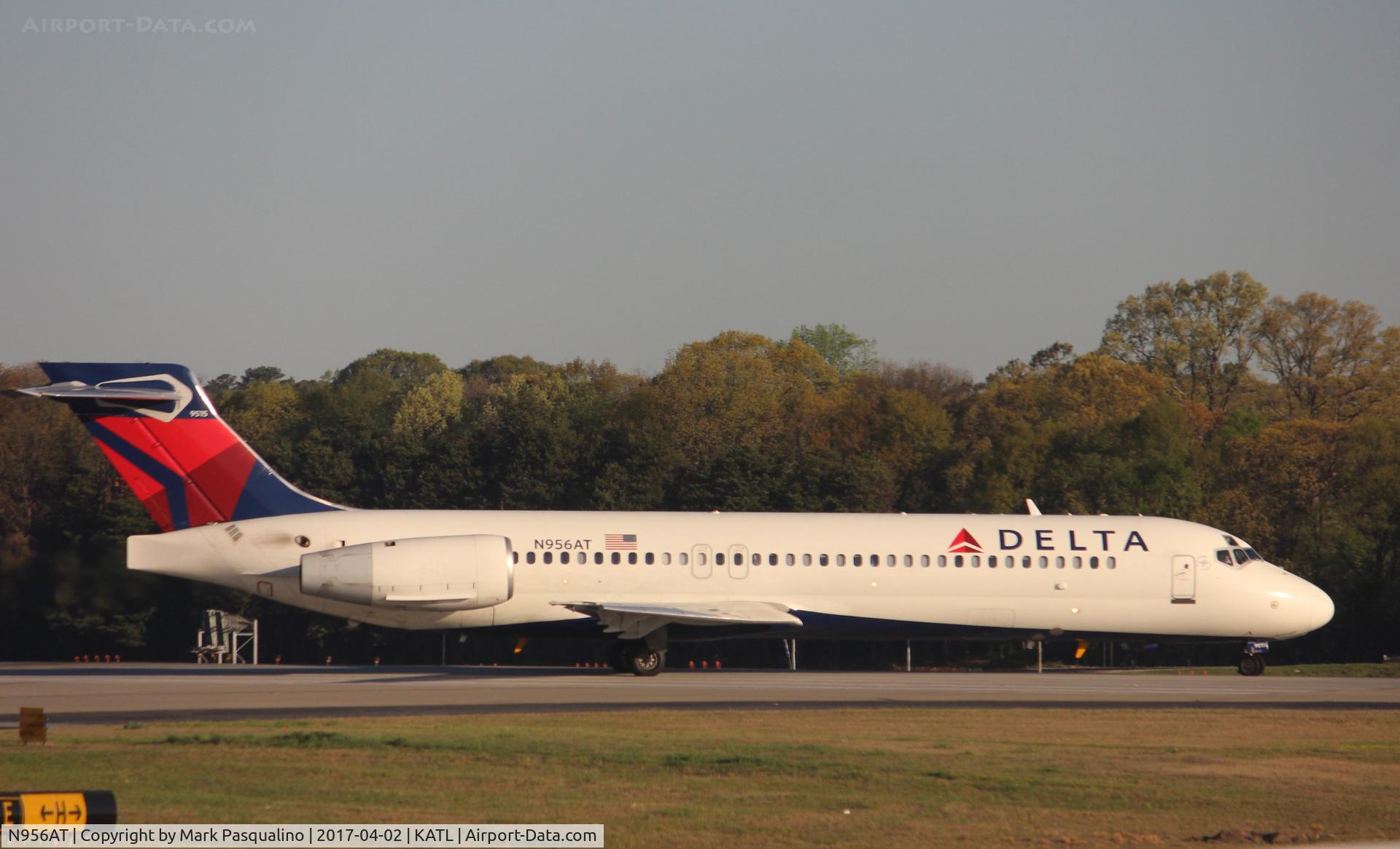 N956AT, 2000 Boeing 717-200 C/N 55018, Boeing 717-200