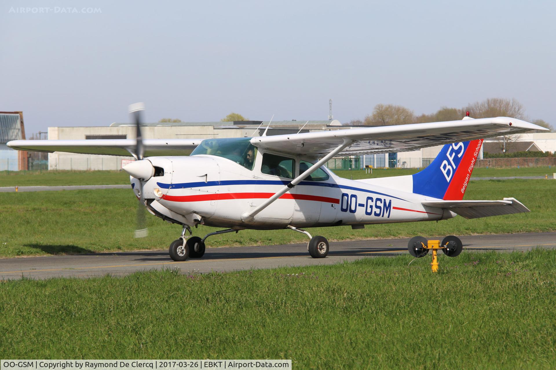 OO-GSM, 1978 Reims FR182 Skylane RG II C/N FR1820013, At Wevelgem.