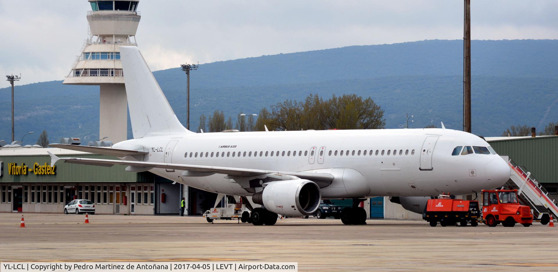 YL-LCL, 1995 Airbus A320-214 C/N 533, Foronda - Vitoria-Gasteiz - España