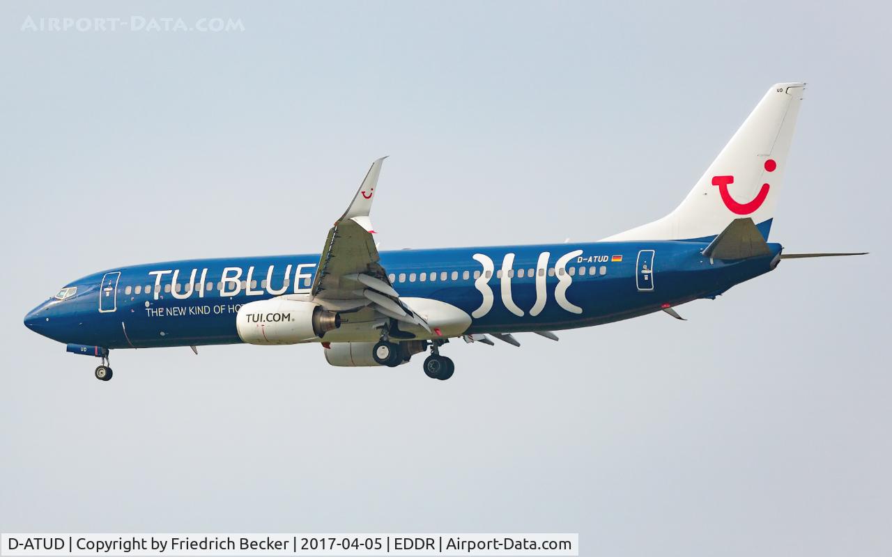 D-ATUD, 2006 Boeing 737-8K5 C/N 34685, on final RW27
