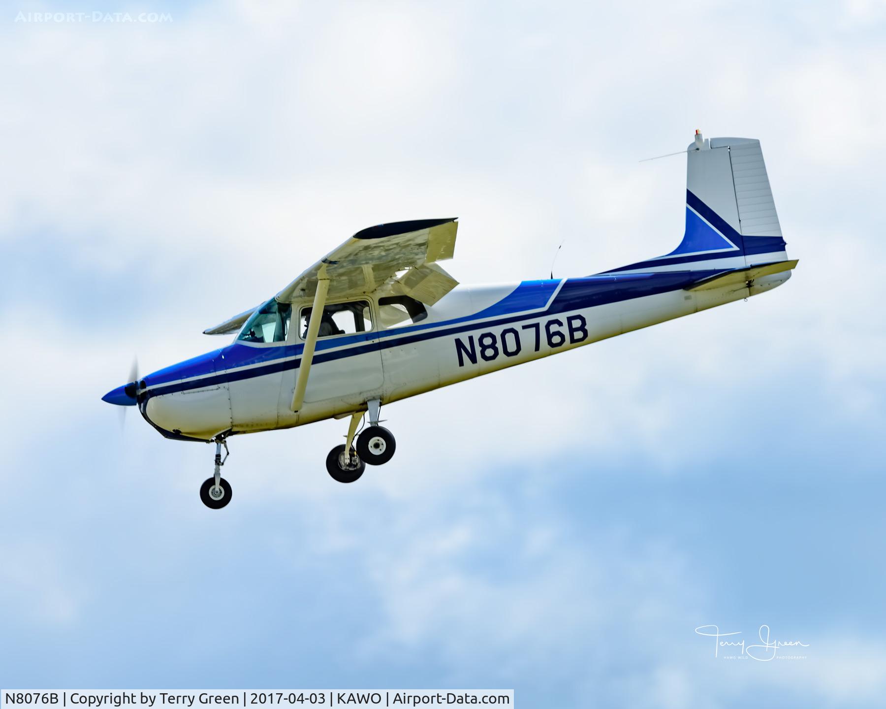 N8076B, 1957 Cessna 172 C/N 29876, KAWO