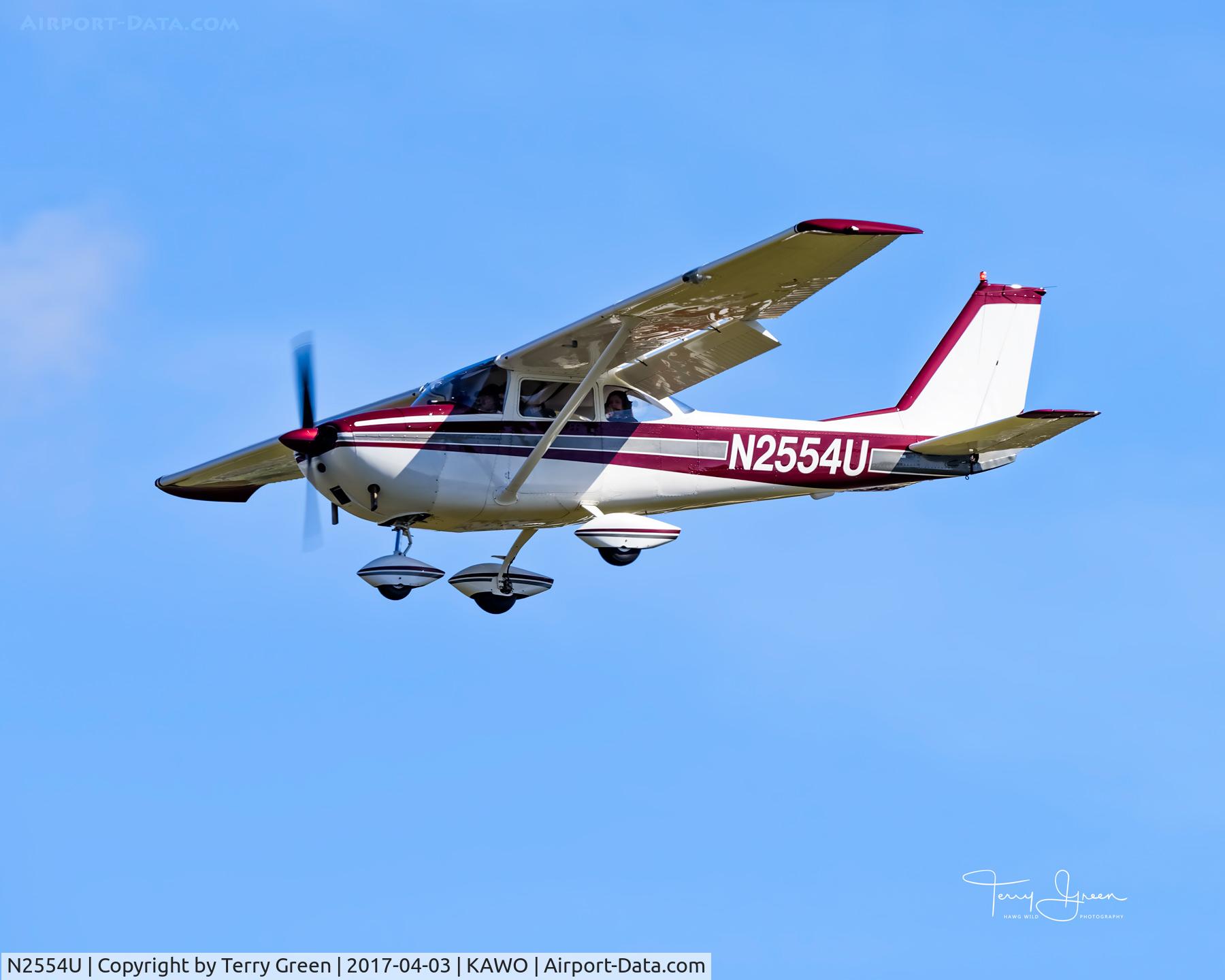 N2554U, 1963 Cessna 172D C/N 17250154, KAWO