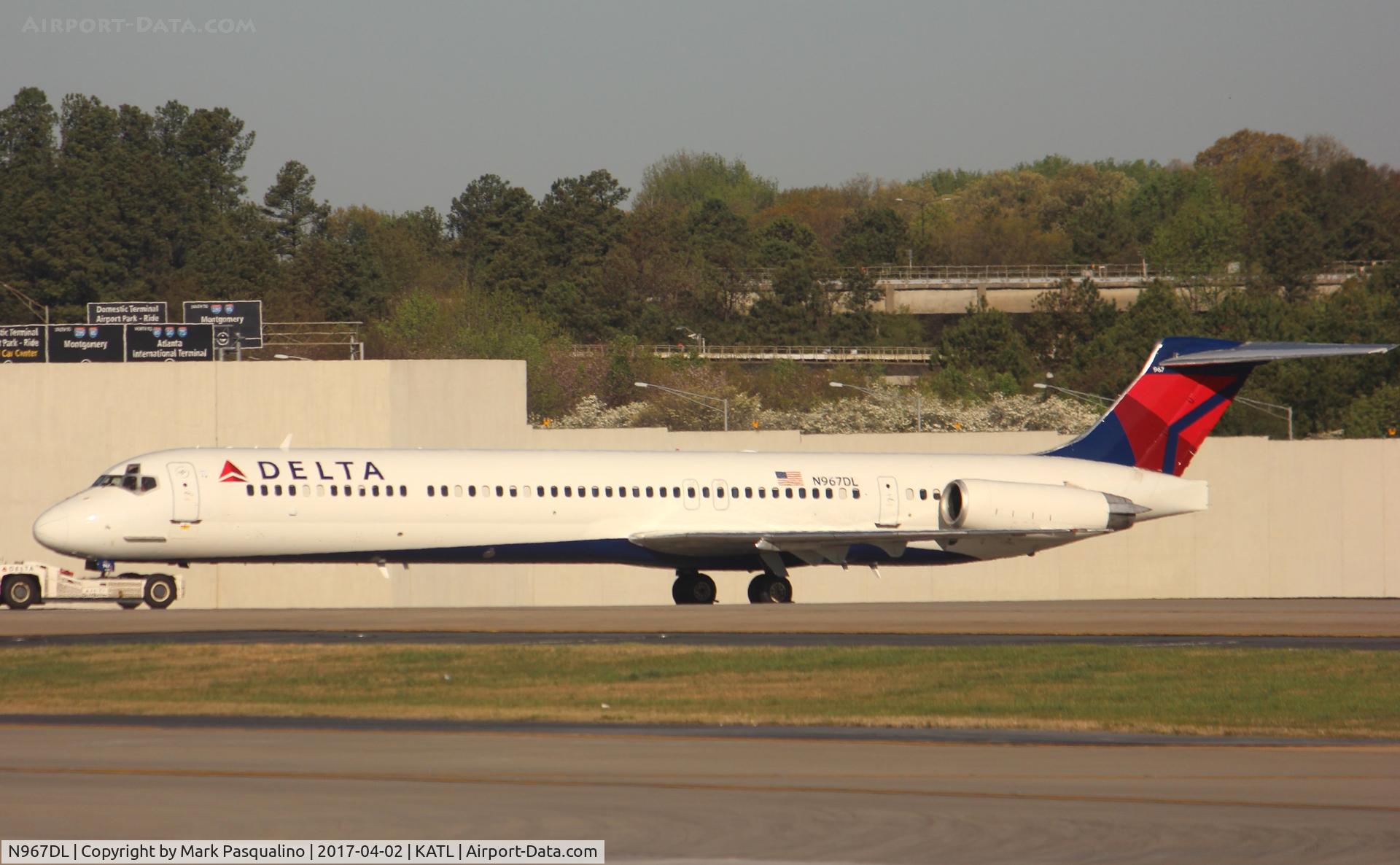 N967DL, 1990 McDonnell Douglas MD-88 C/N 53116, MD-88