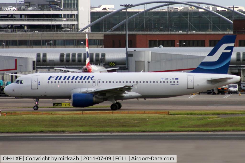 OH-LXF, 2002 Airbus A320-214 C/N 1712, Taxiing