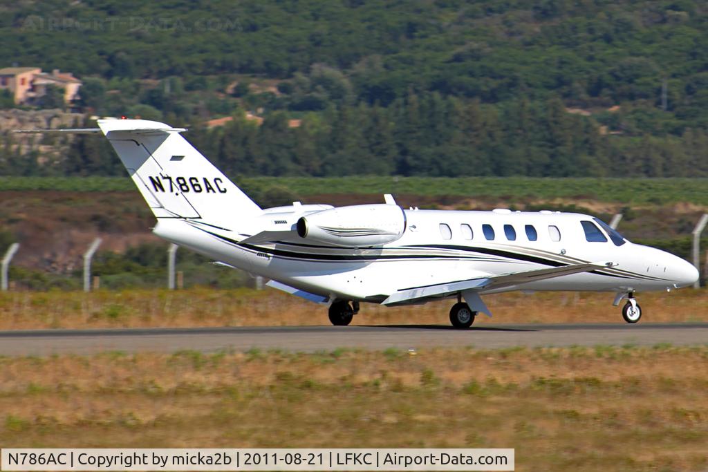 N786AC, 2006 Cessna 525A CitationJet CJ2+ C/N 525A-0312, Taxiing