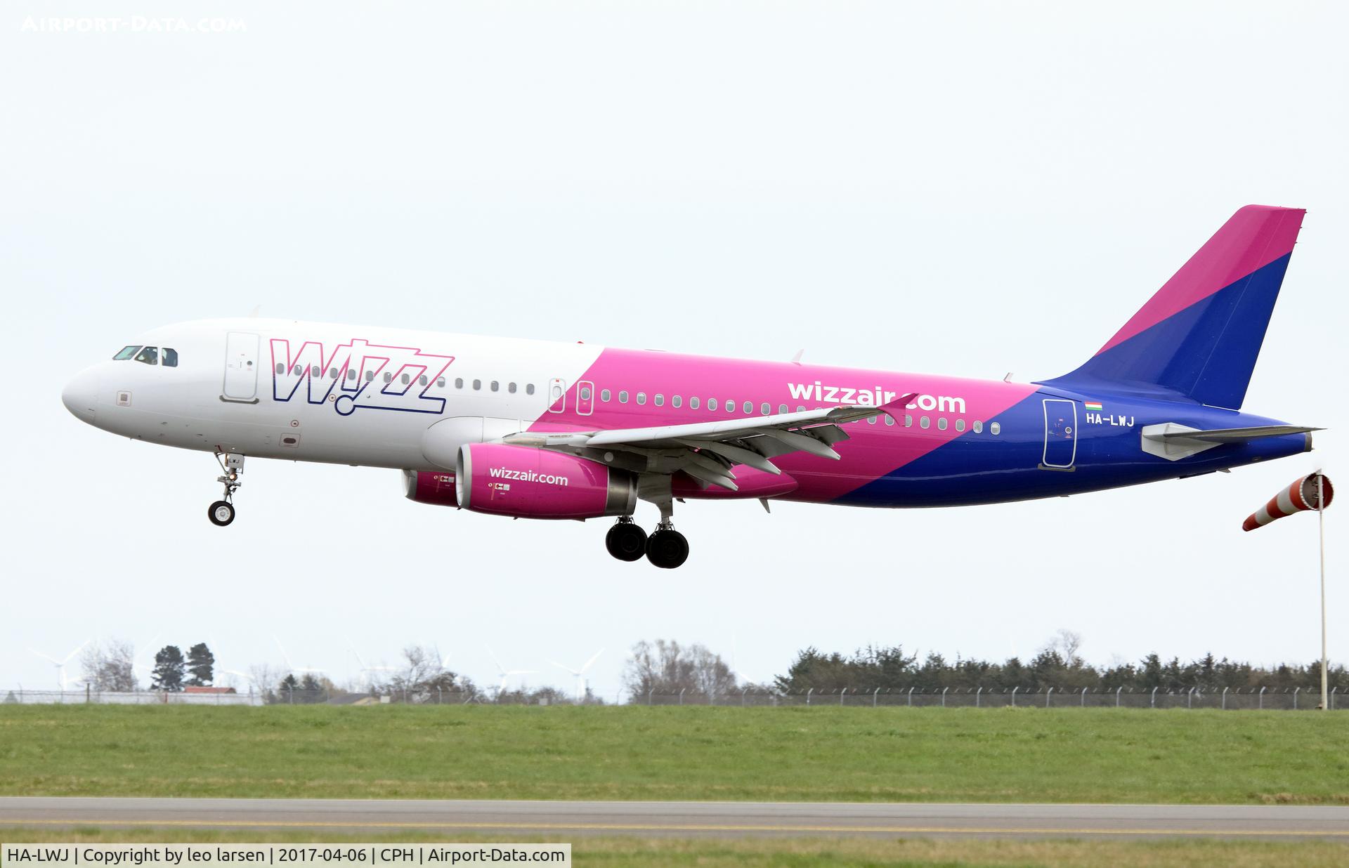 HA-LWJ, 2011 Airbus A320-232 C/N 4683, Copenhagen 6.4.2017